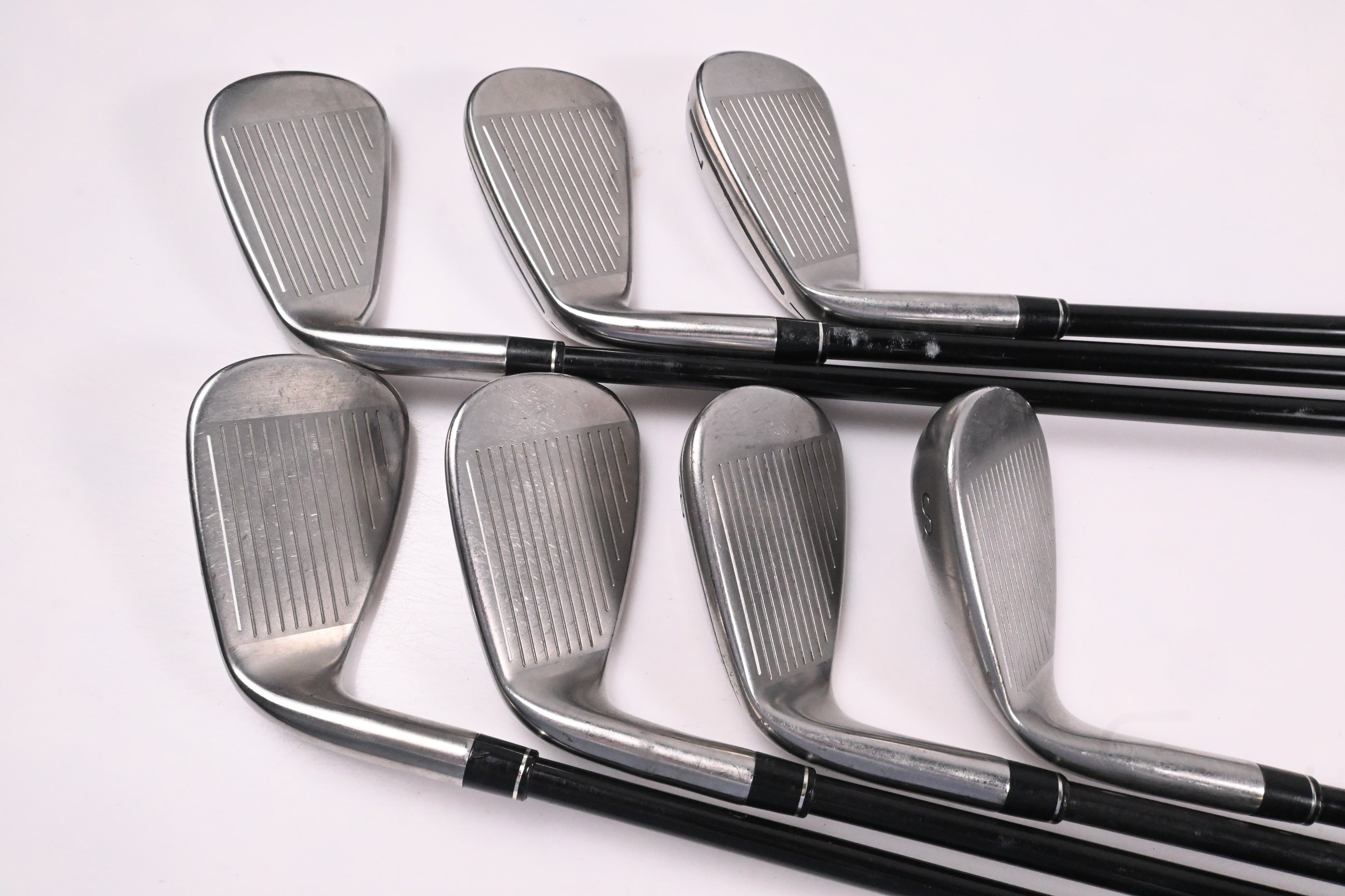 Taylormade M4 Irons / 5-PW+SW / Regular Flex Fujikura Atmos Red 6 Shafts