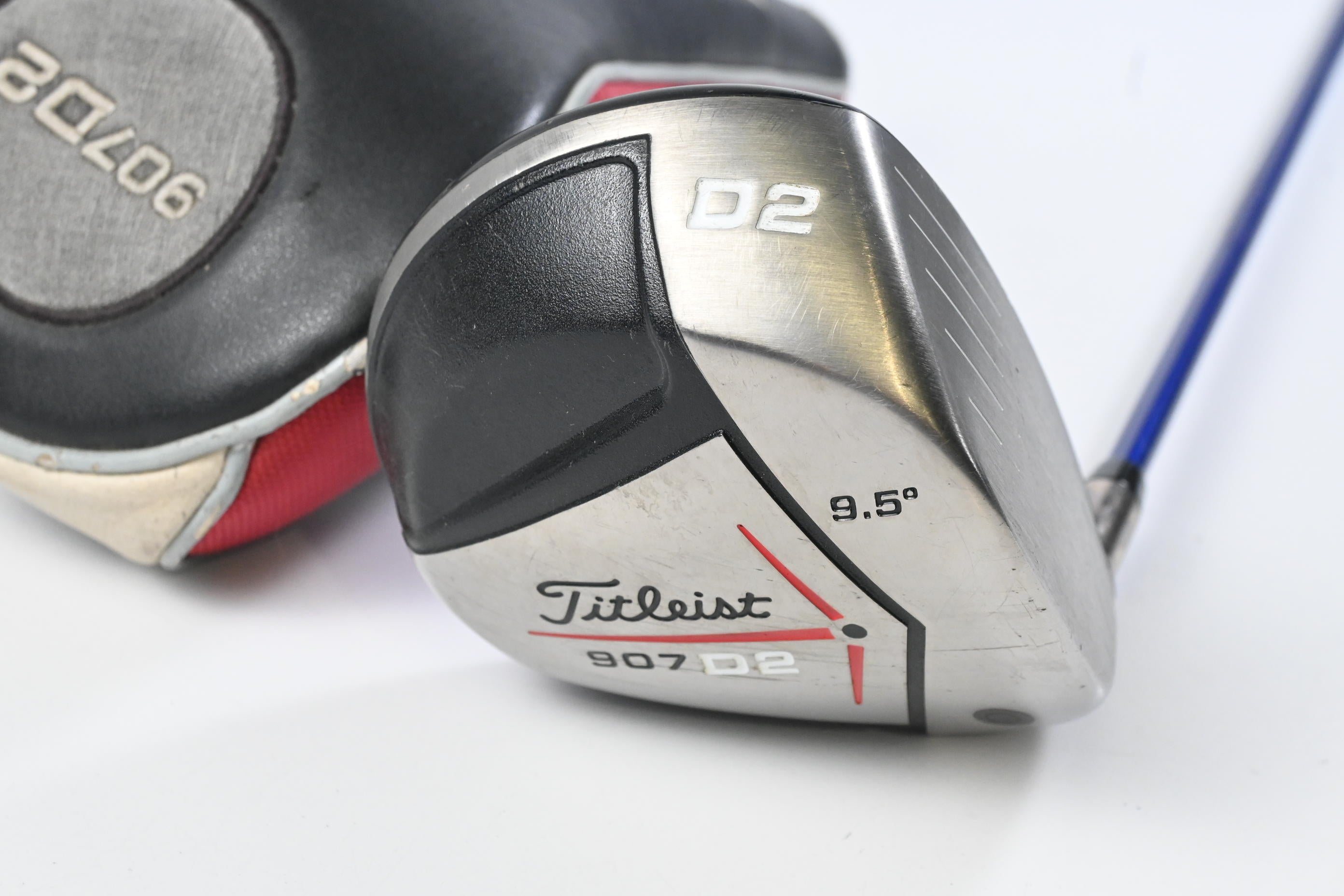 Titleist 907 D2 Driver / 9.5 Degree / Stiff Flex Graphite Design Tour AD YS-6