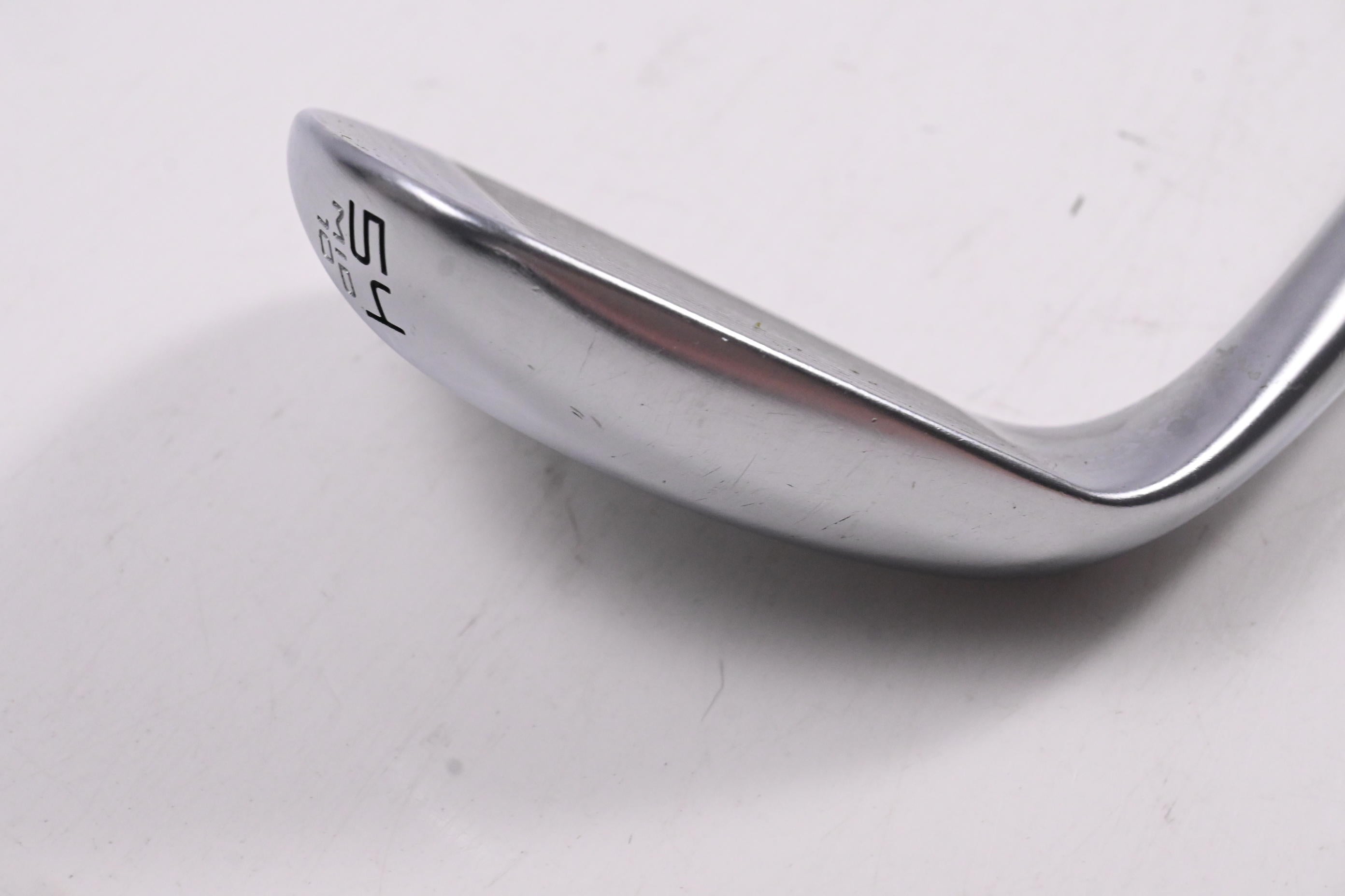 Cleveland RTZ Sand Wedge / 54 Degree / Wedge Flex Dynamic Gold Spinner Shaft