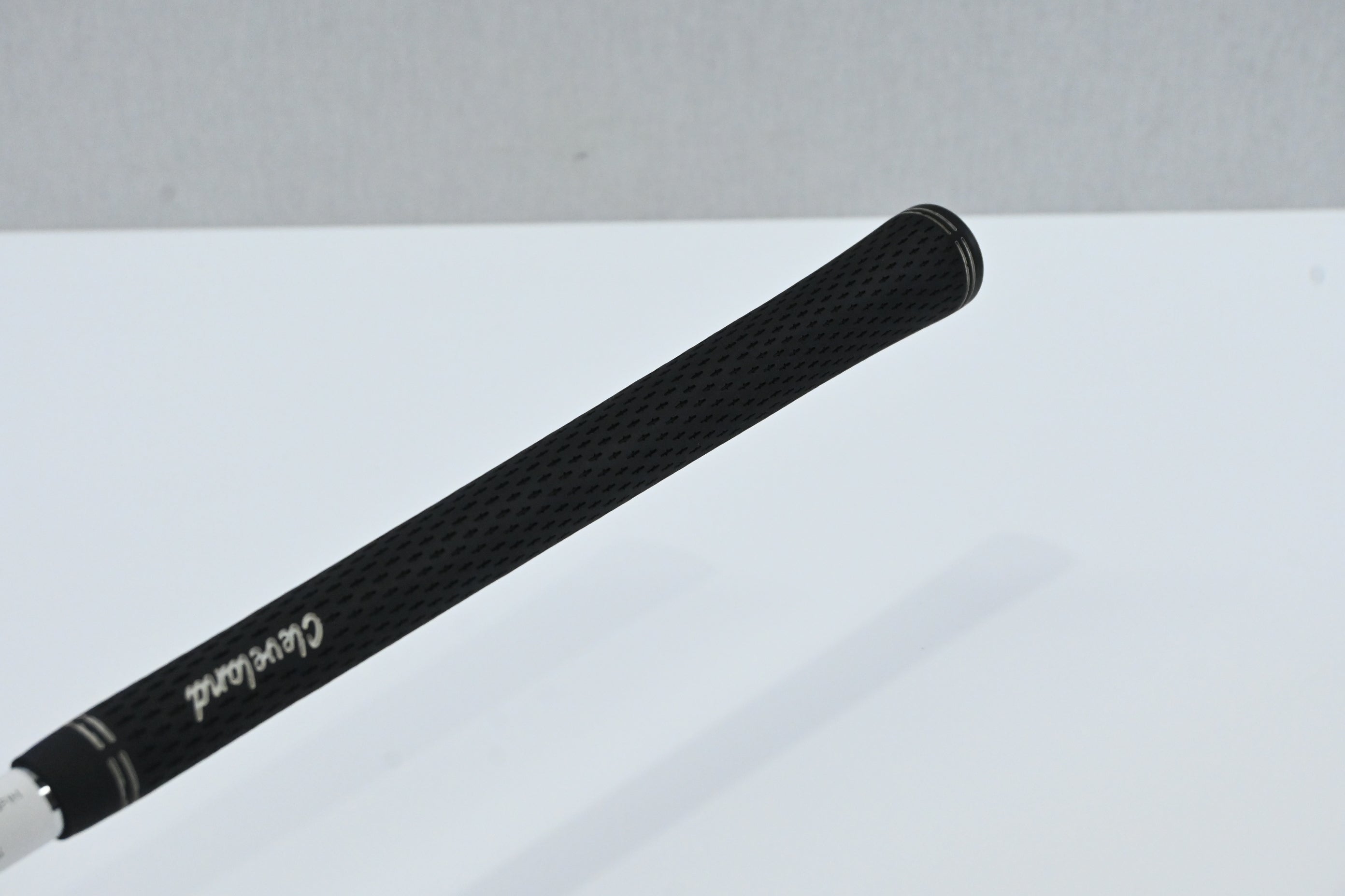 Cleveland 588 TT #7 Iron / Regular Flex Cleveland Traction 85 Shaft