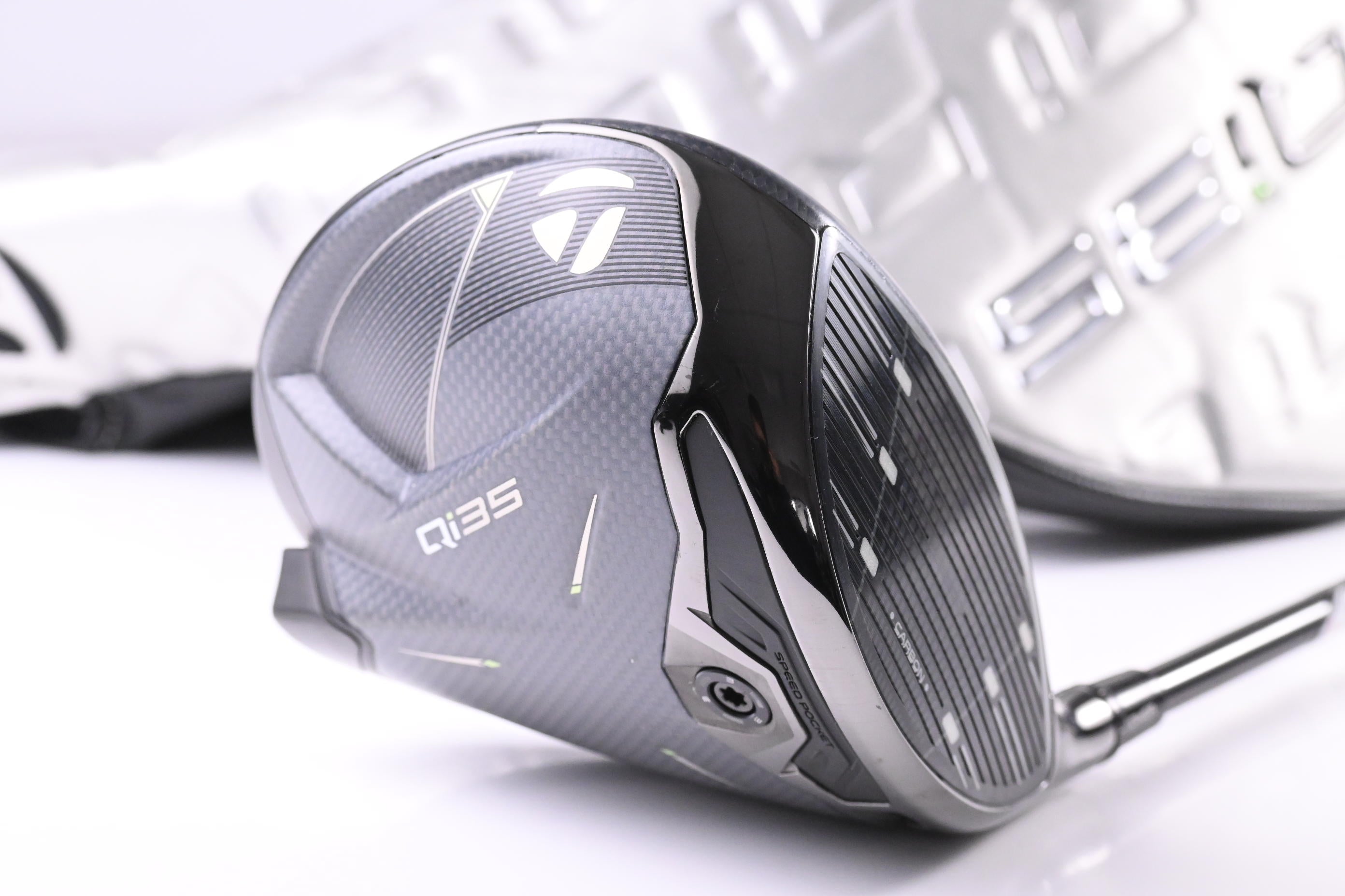 Taylormade Qi35 Driver / 9 Degree / Regular Flex Fujikura Ventus TR Red 5