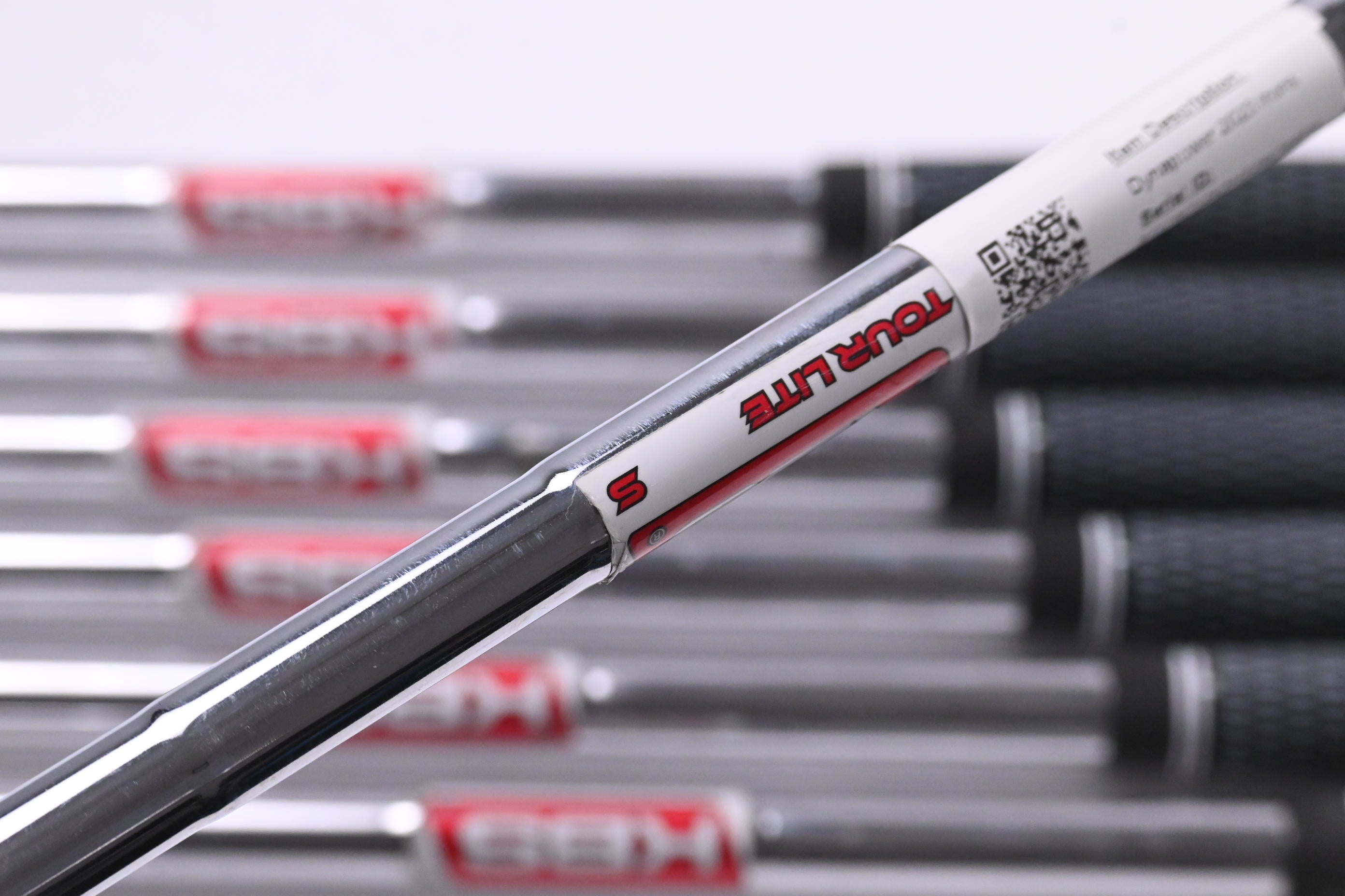 Wilson Dynapower 2023 Irons / 5-PW+GW / Stiff Flex KBS Tour Lite Shafts