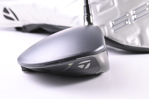 Taylormade Qi35 Driver / 9 Degree / Regular Flex Fujikura Ventus TR Red 5
