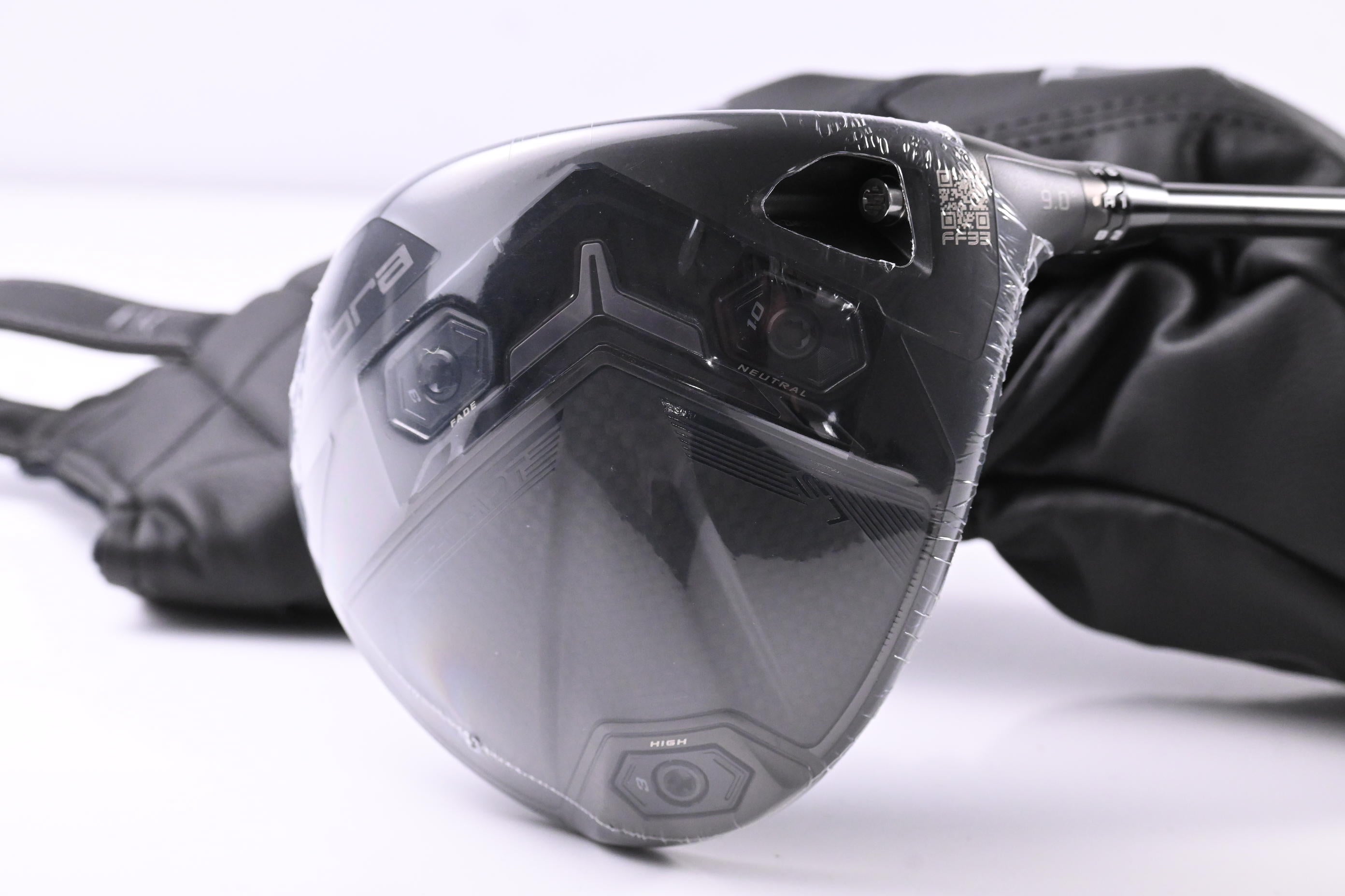 Cobra DS-Adapt LS Driver / 9 Degree / X-Flex Denali Black 60 Shaft