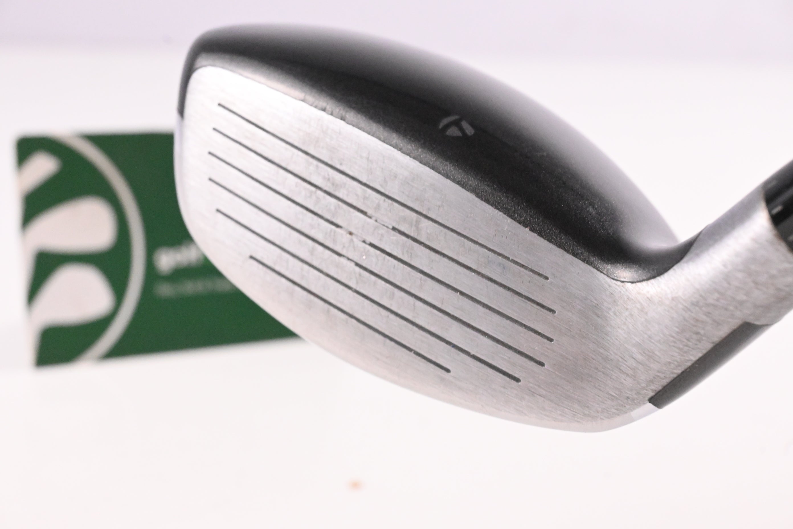 Taylormade SLDR #3 Hybrid / 19 Degree / Regular Flex Fujikura Speeder 82 Shaft