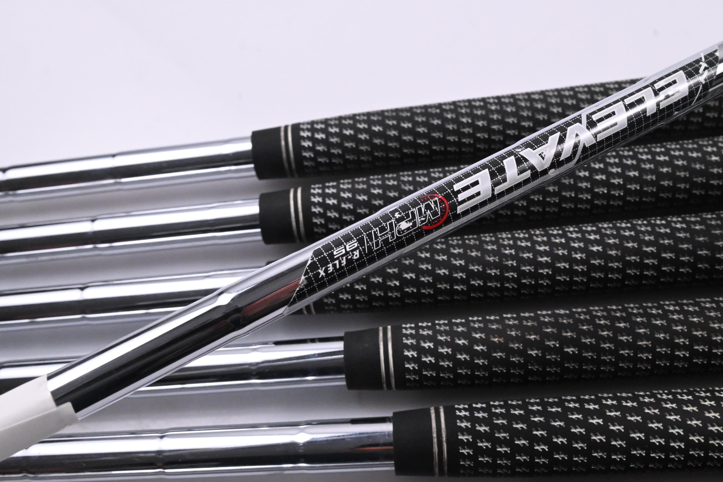 Callaway Paradym Ai Smoke Irons / 5-PW+GW / Regular Flex Elevate MPH 95 Shafts