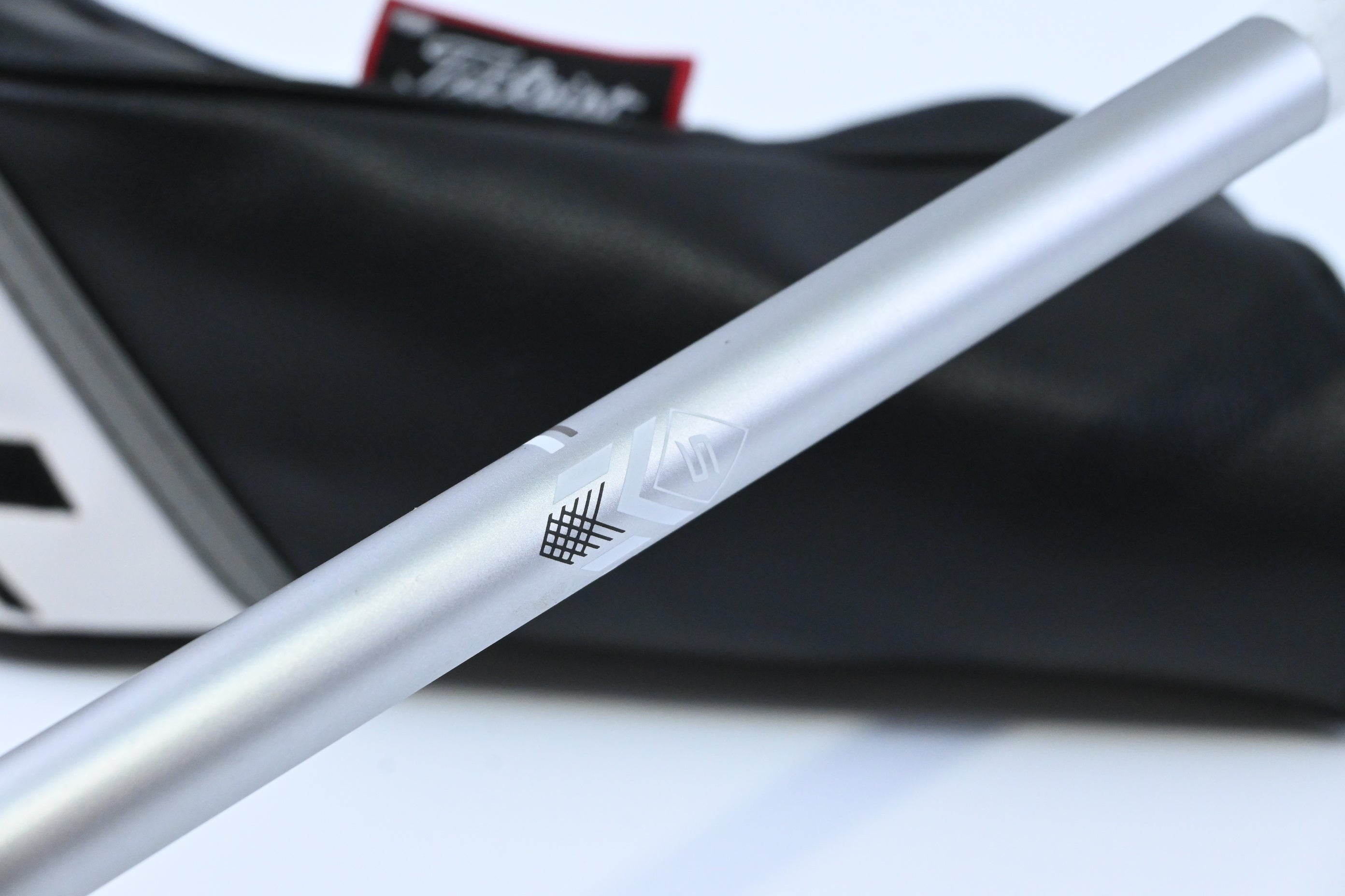 Titleist TSR1 #5 Hybrid / 23 Degree / Regular Flex MMT Speedmesh 50 Shaft
