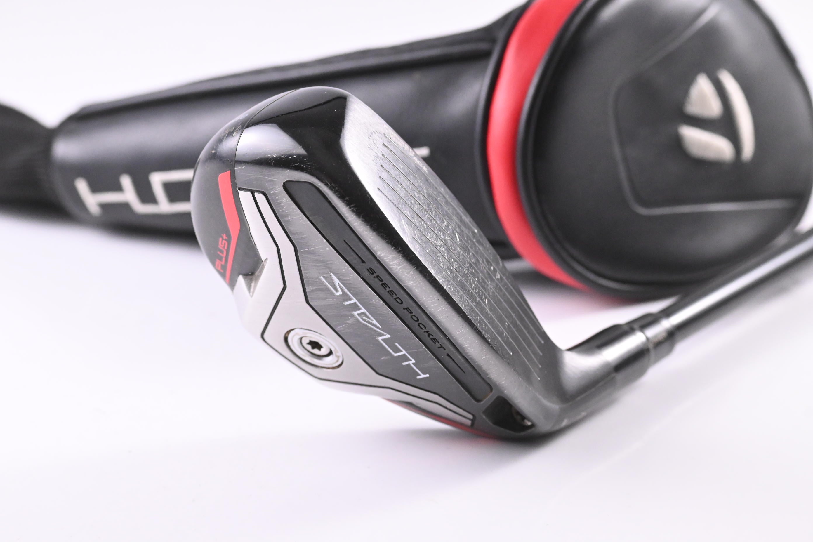 Taylormade Stealth Plus #3 Hybrid / 19.5 Degree / Regular Flex HZRDUS Smoke Red