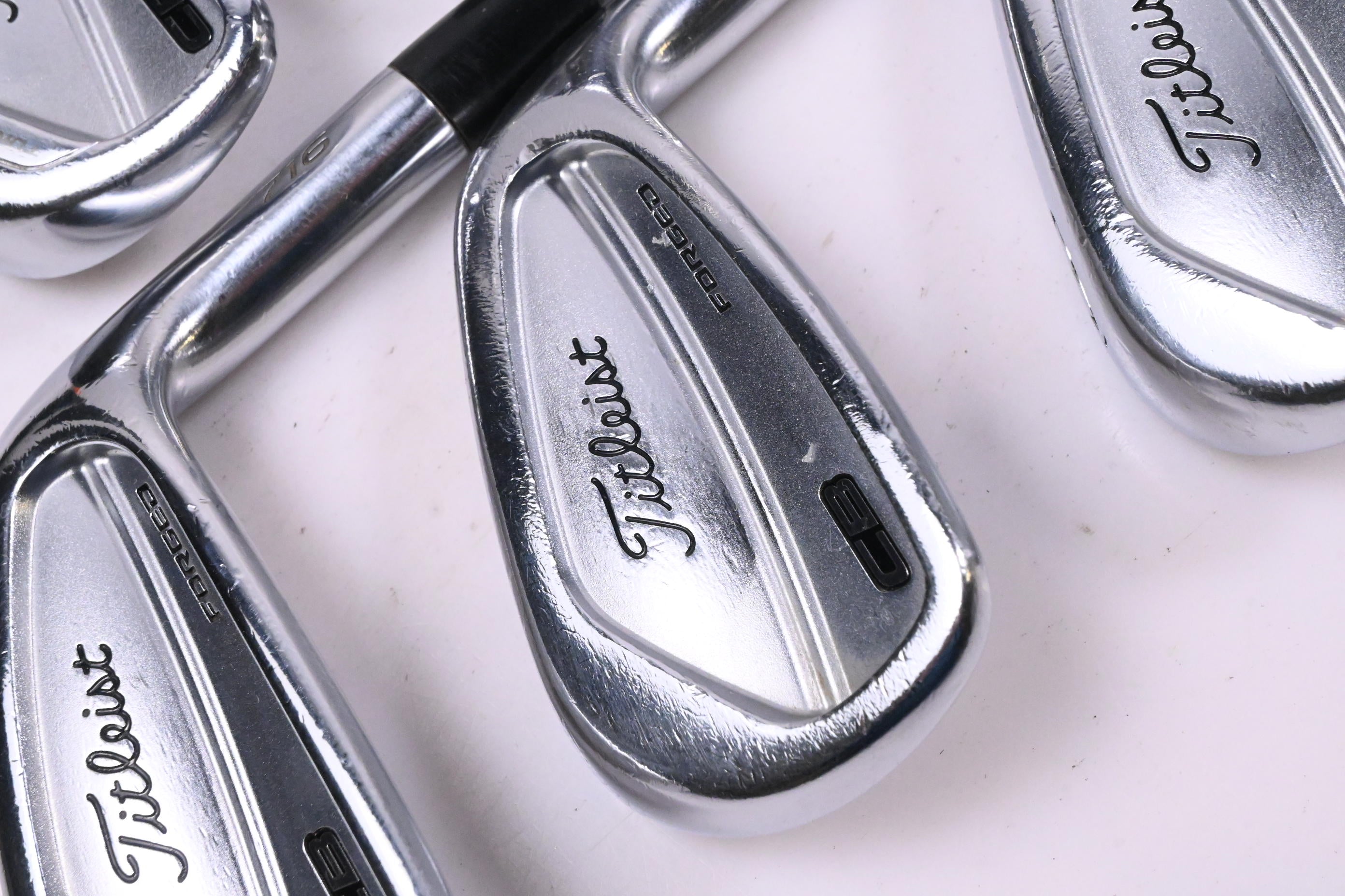 Titleist 716 CB Irons / 5-9i / X-Flex Project X Rifle Shafts