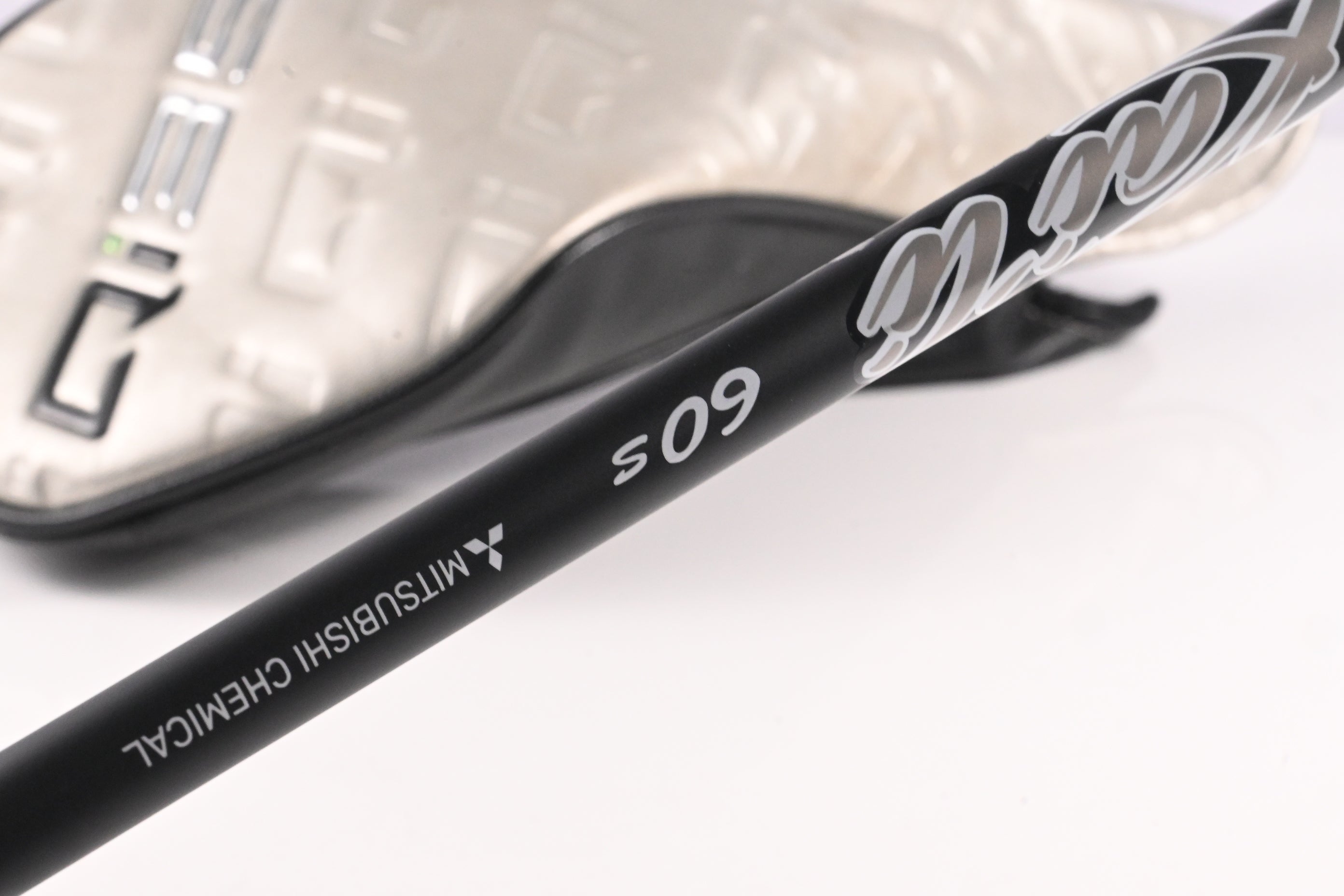 Taylormade Qi35 Driver / 9 Degree / Stiff Flex Kai'li White Dark Wave 60 Shaft