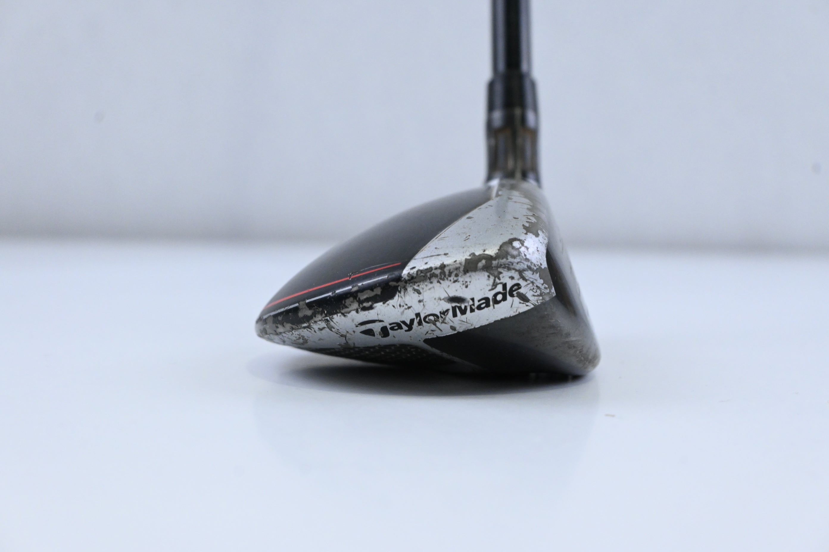 Taylormade M6 #3 Hybrid / 19 Degree / Regular Flex Fujikura Atmos Orange 6