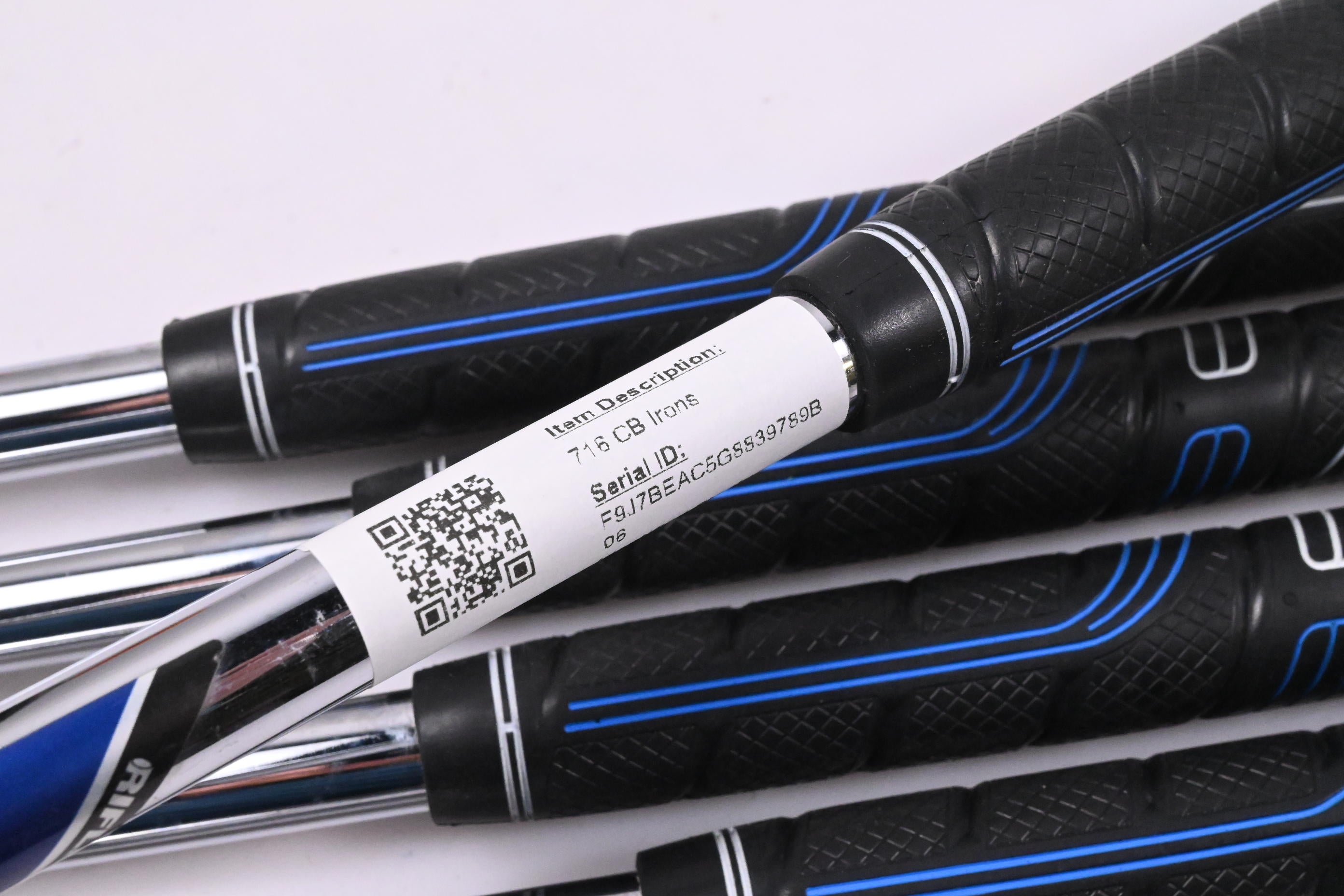 Titleist 716 CB Irons / 5-9i / X-Flex Project X Rifle Shafts