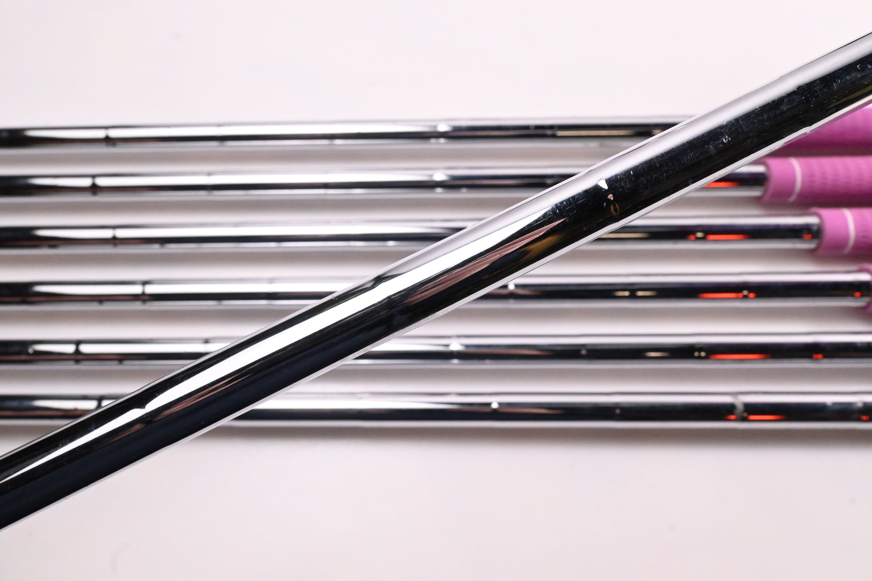 Wilson FG Tour V6 Irons / 4-PW / Stiff Flex Steel Shafts