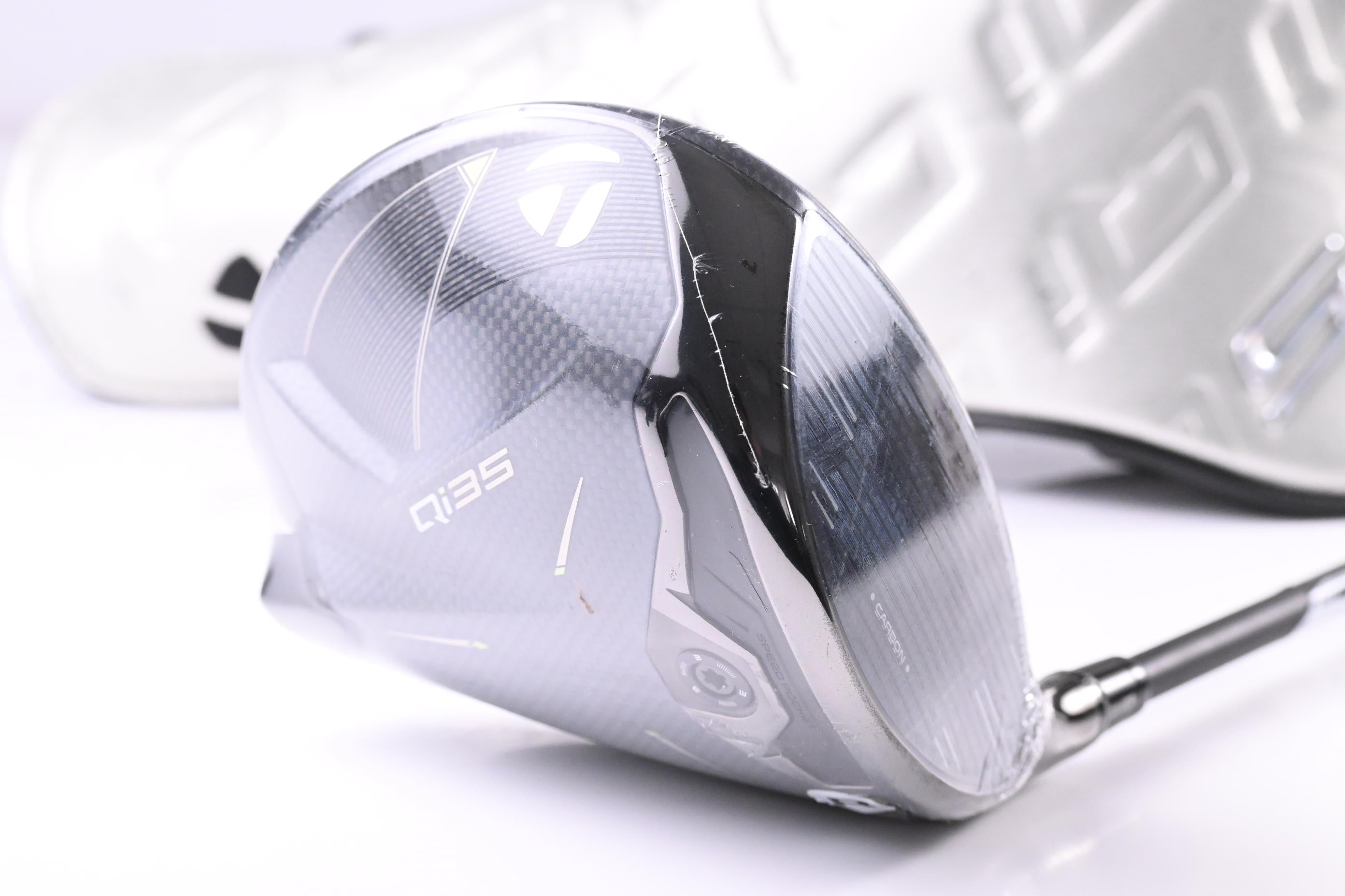 Taylormade Qi35 Driver / 9 Degree / Regular Flex Fujikura Ventus Blue 5 Shaft