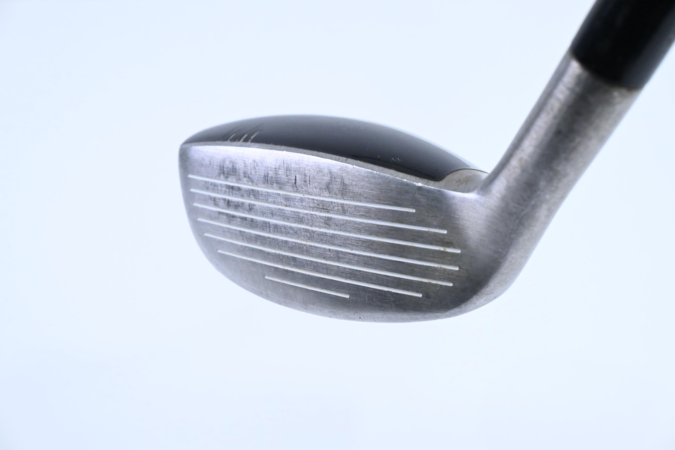 Titleist 585.H #3 Hybrid / 19 Degree / Stiff Flex Aldila NV 85 Shaft