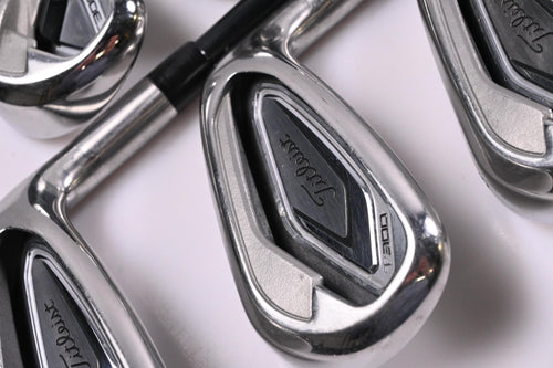 Titleist T300 2019 Irons / 6-PW / Senior Flex Tensei AV Red AM(2) Shafts