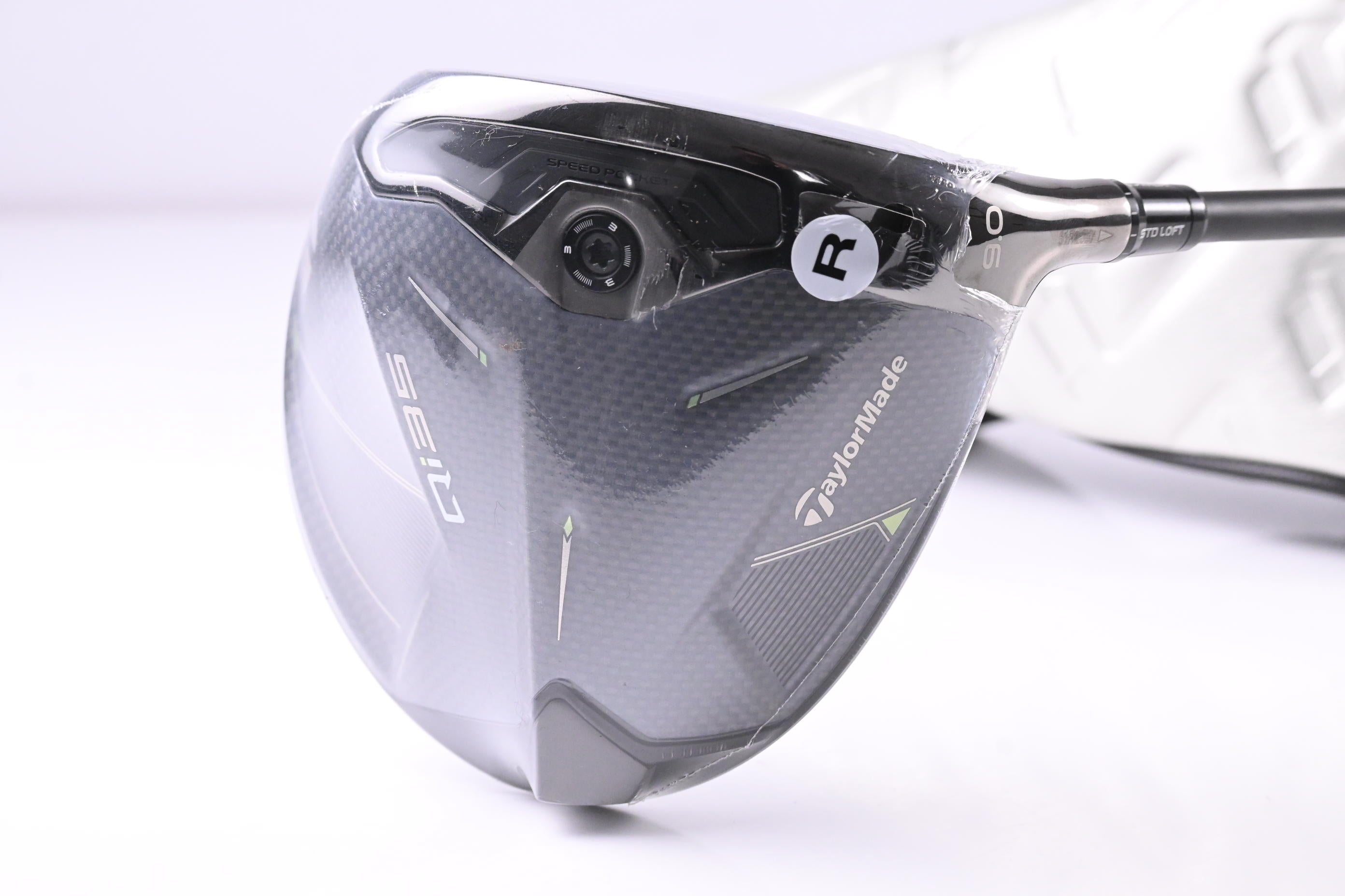 Taylormade Qi35 Driver / 9 Degree / Regular Flex Fujikura Ventus Blue 5 Shaft