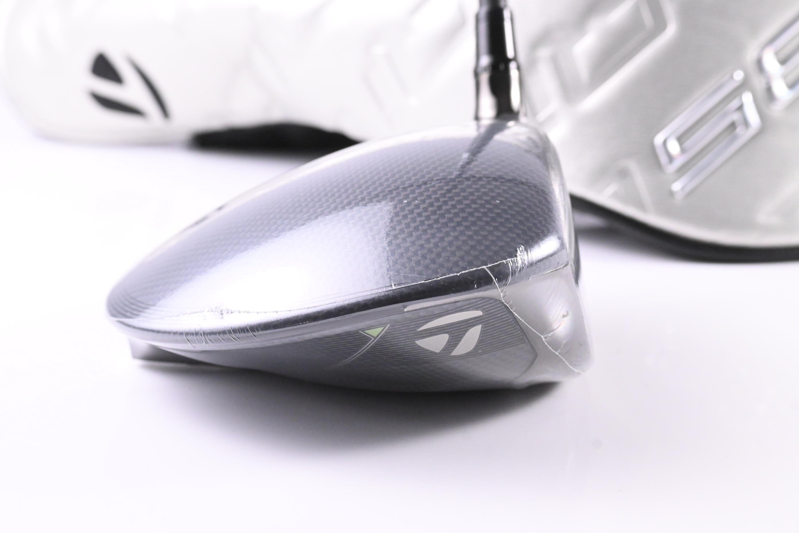 Taylormade Qi35 Driver / 9 Degree / Regular Flex Fujikura Ventus Blue 5 Shaft