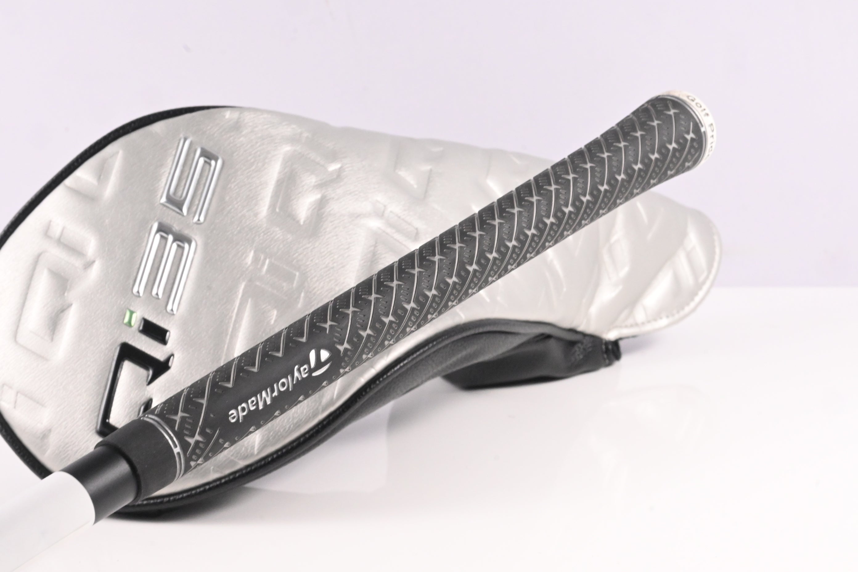 Taylormade Qi35 Max Driver / 10.5 Degree / Senior Flex Vanquish 4 Shaft