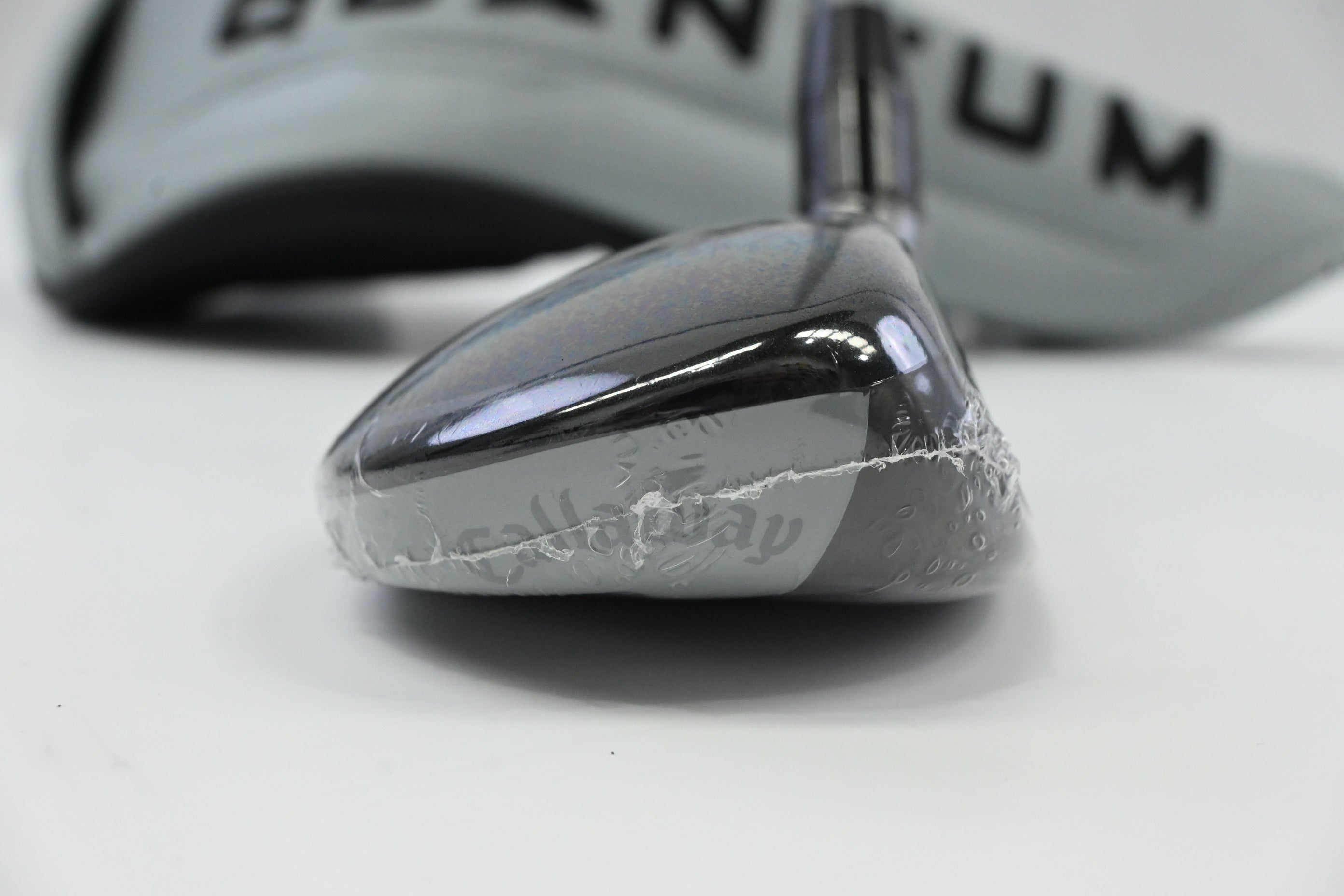 Callaway Quantum Max OS #5 Hybrid / 23 Degree / Regular Flex Denali Frost Silver