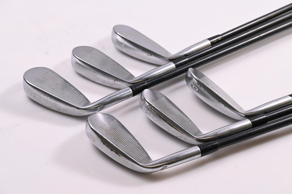 Mizuno JPX 900 Hot Metal Irons / 5-PW / Regular Flex Project X LZ 70 Shafts