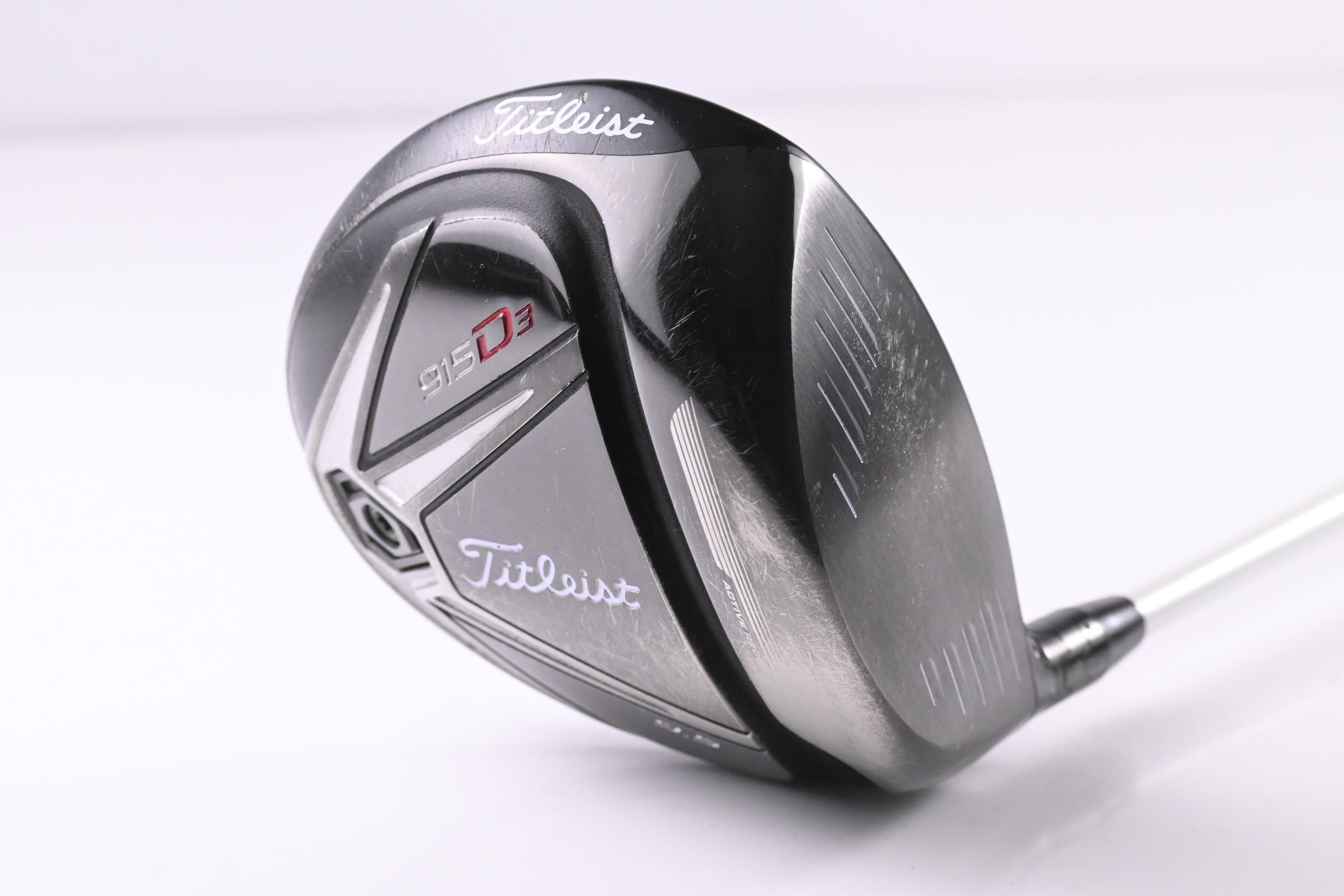 Titleist 915 D3 Driver / 9.5 Degree / Stiff Flex Aldila Rogue Silver 60 Shaft