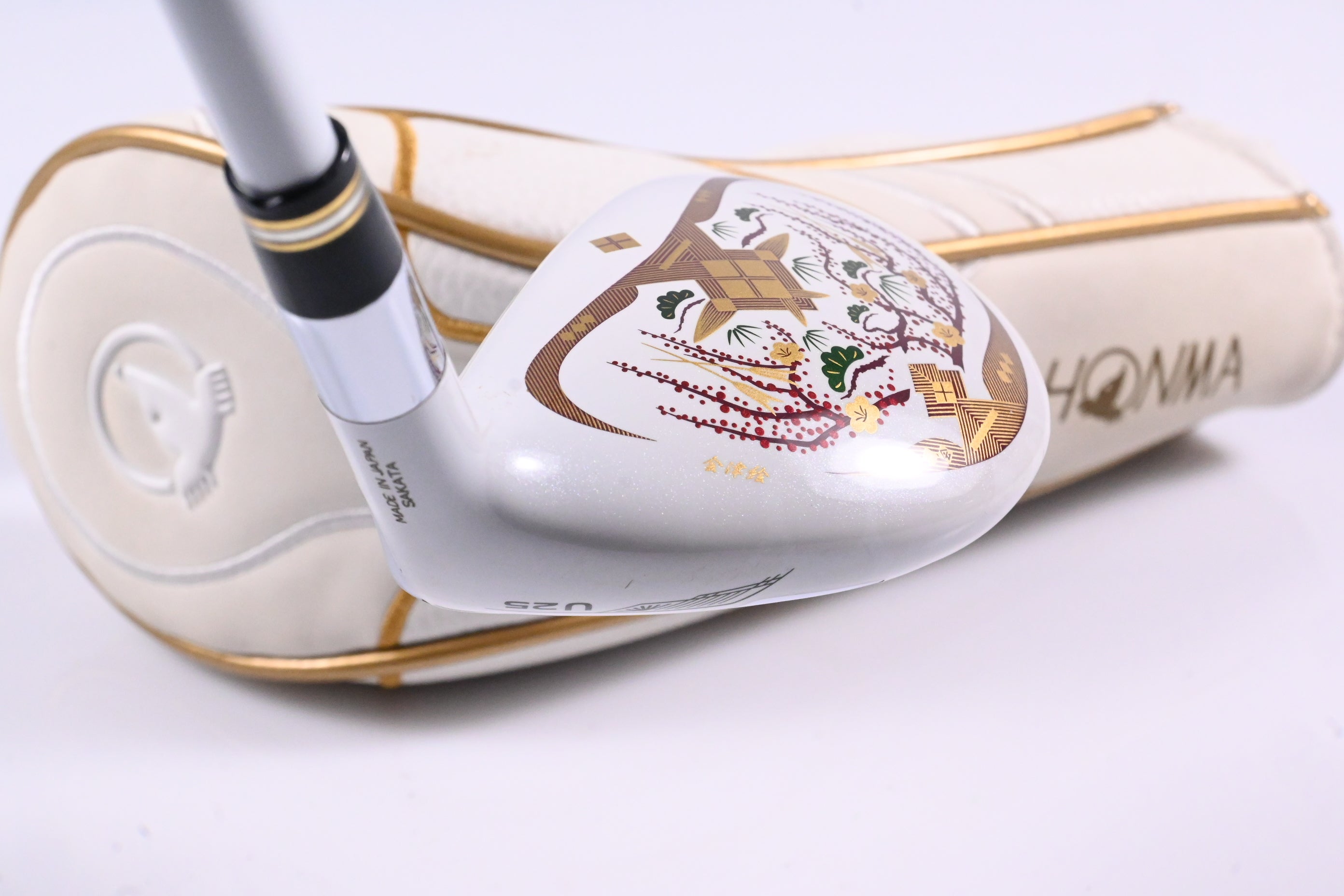 Ladies Honma Beres #5 Hybrid / 25 Degree / Ladies Flex Armrq MX Shaft