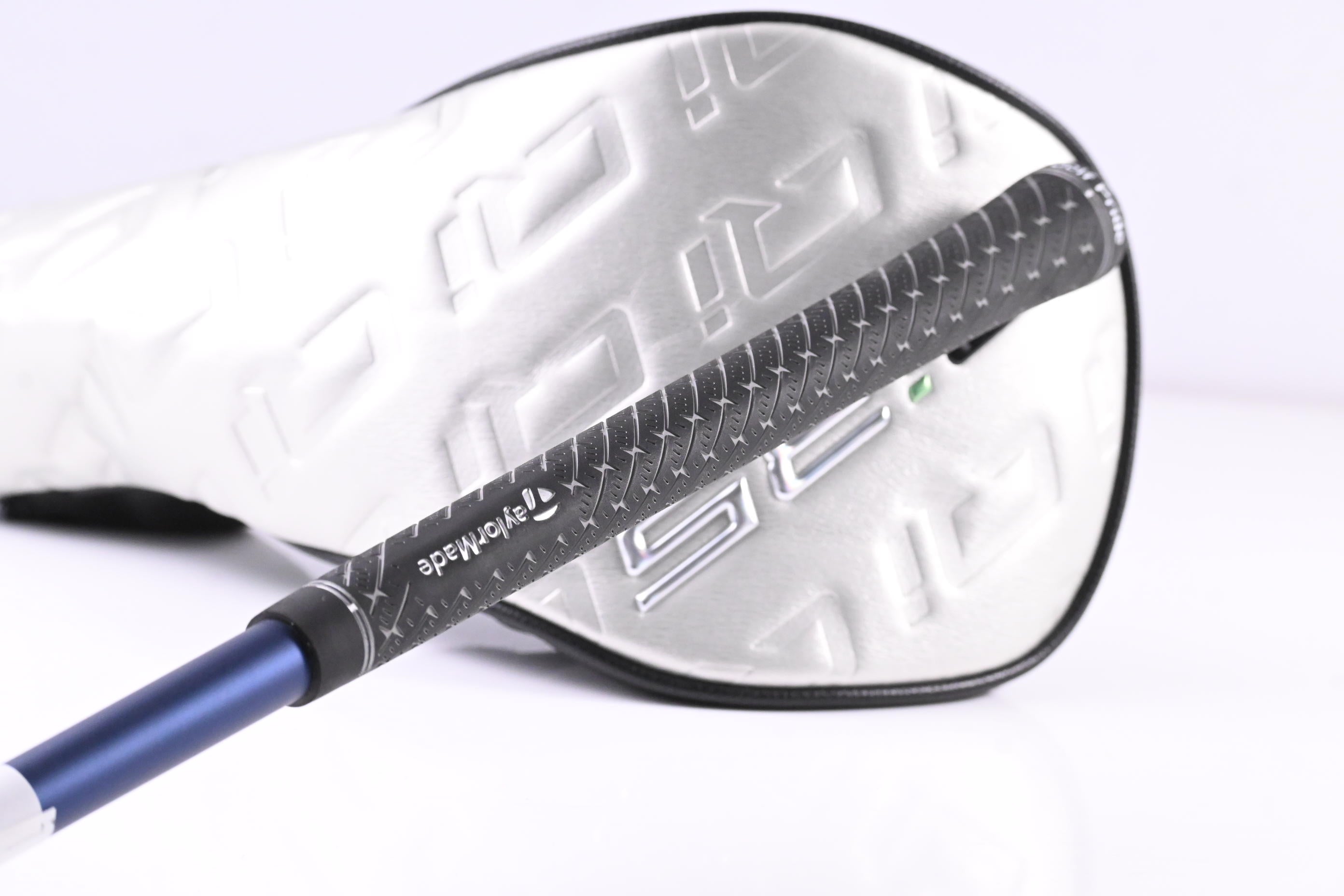 Taylormade Qi35 Driver / 9 Degree / Regular Flex Fujikura Ventus Blue 5 Shaft