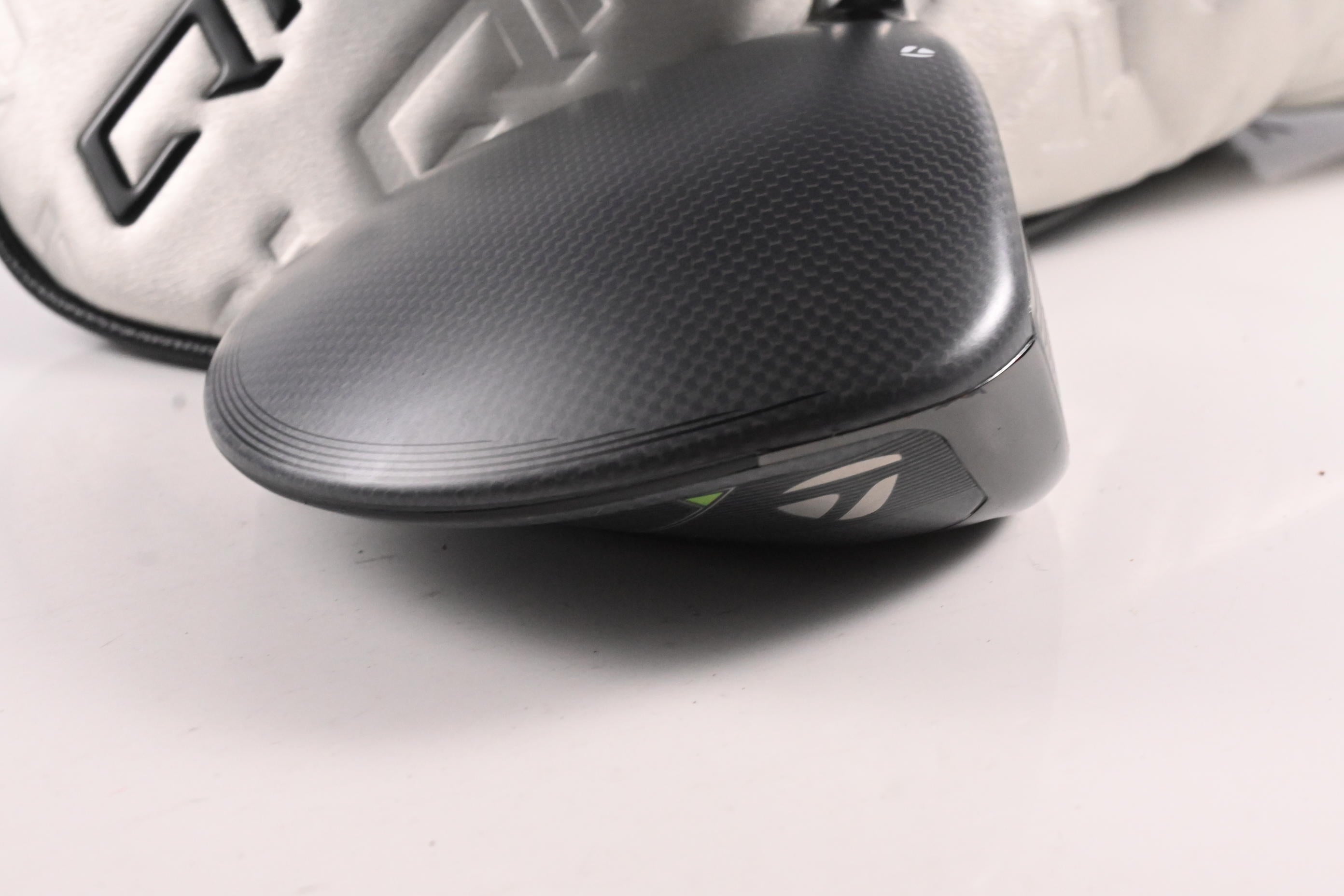 Taylormade Qi35 Driver / 10.5 Degree / Stiff Flex Fujikura Ventus Blue 5 Shaft