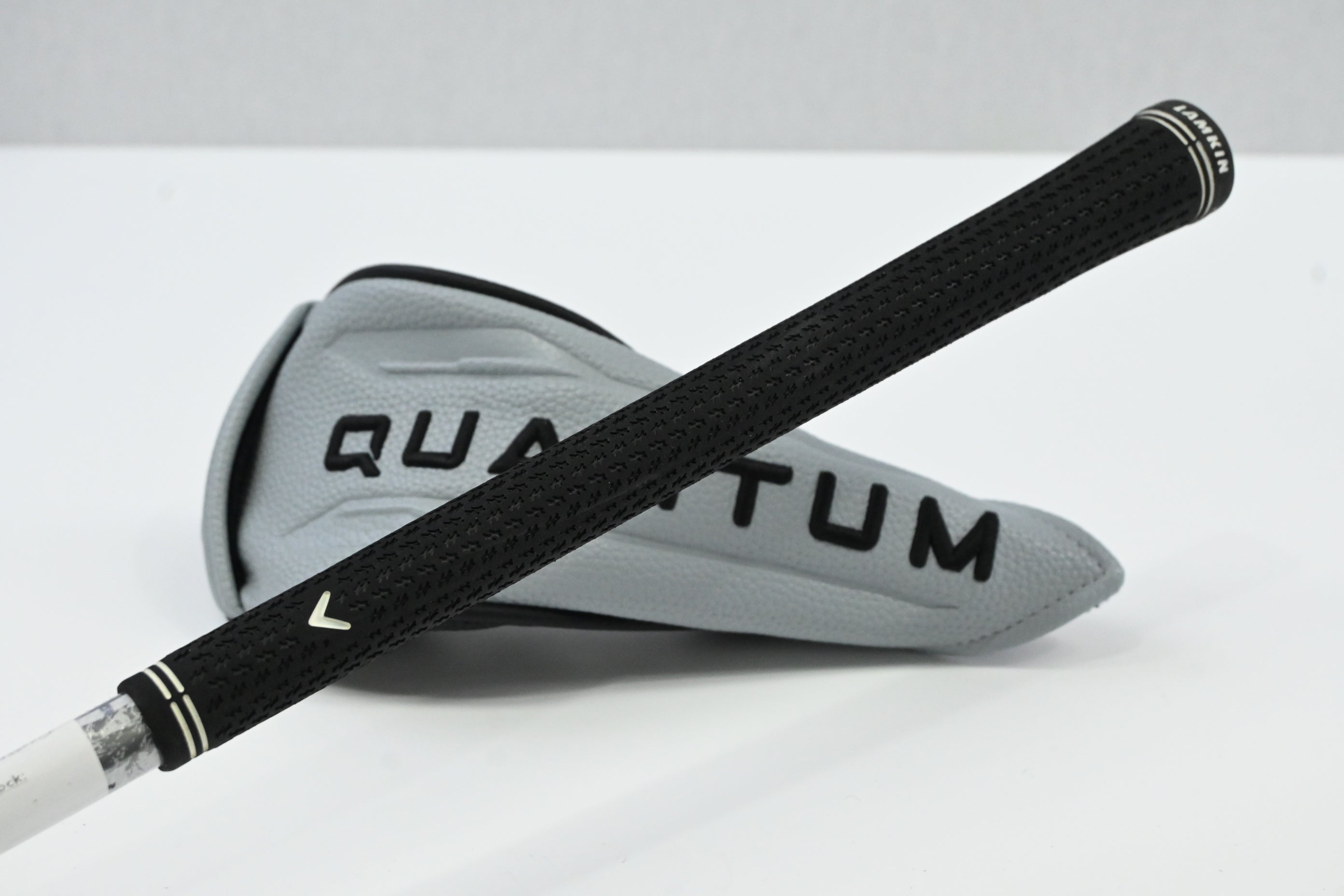 Callaway Quantum Max OS #5 Hybrid / 23 Degree / Regular Flex Denali Frost Silver