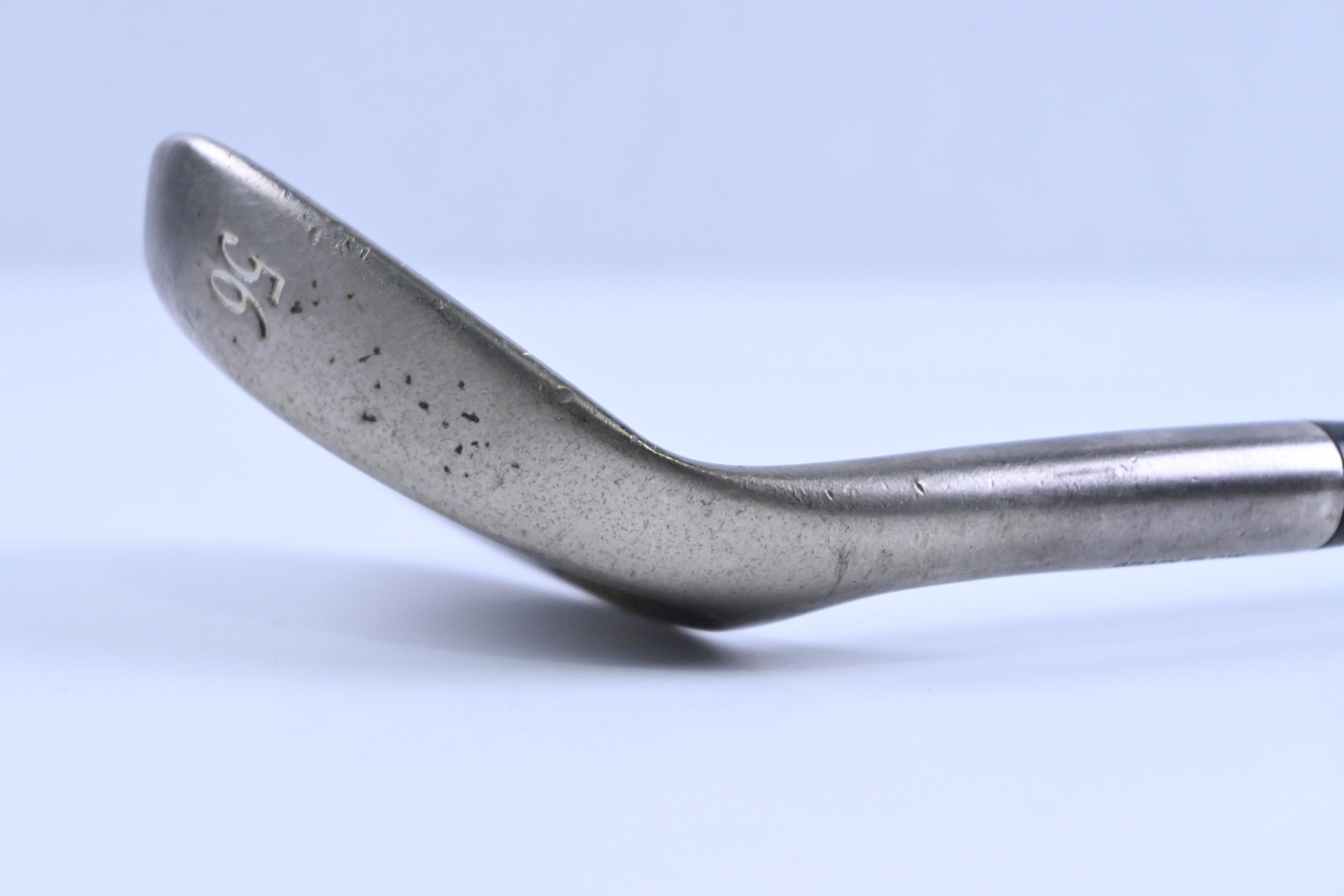 Mizuno MP T Series Sand Wedge / 56 Degree / Regular Flex Dynamic Gold R300