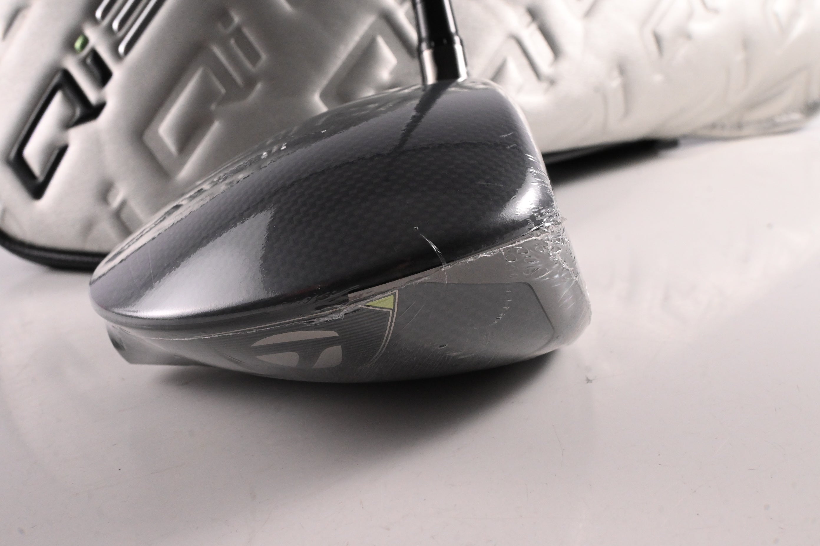 Taylormade Qi35 LS Driver / 10.5 Degree / Stiff Flex Kai'li Blue CB Dark Wave 60