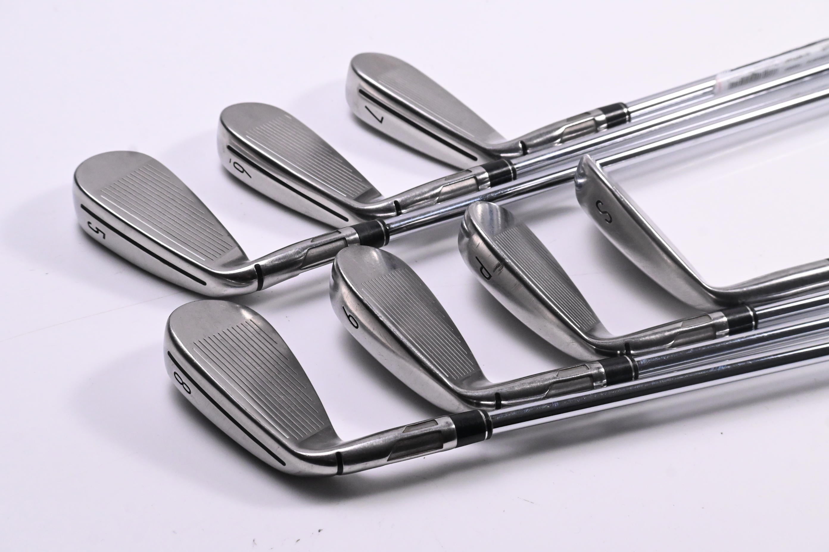 Taylormade SIM2 Max Irons / 5-PW+SW / Regular Flex KBS MAX MT 85 Shafts
