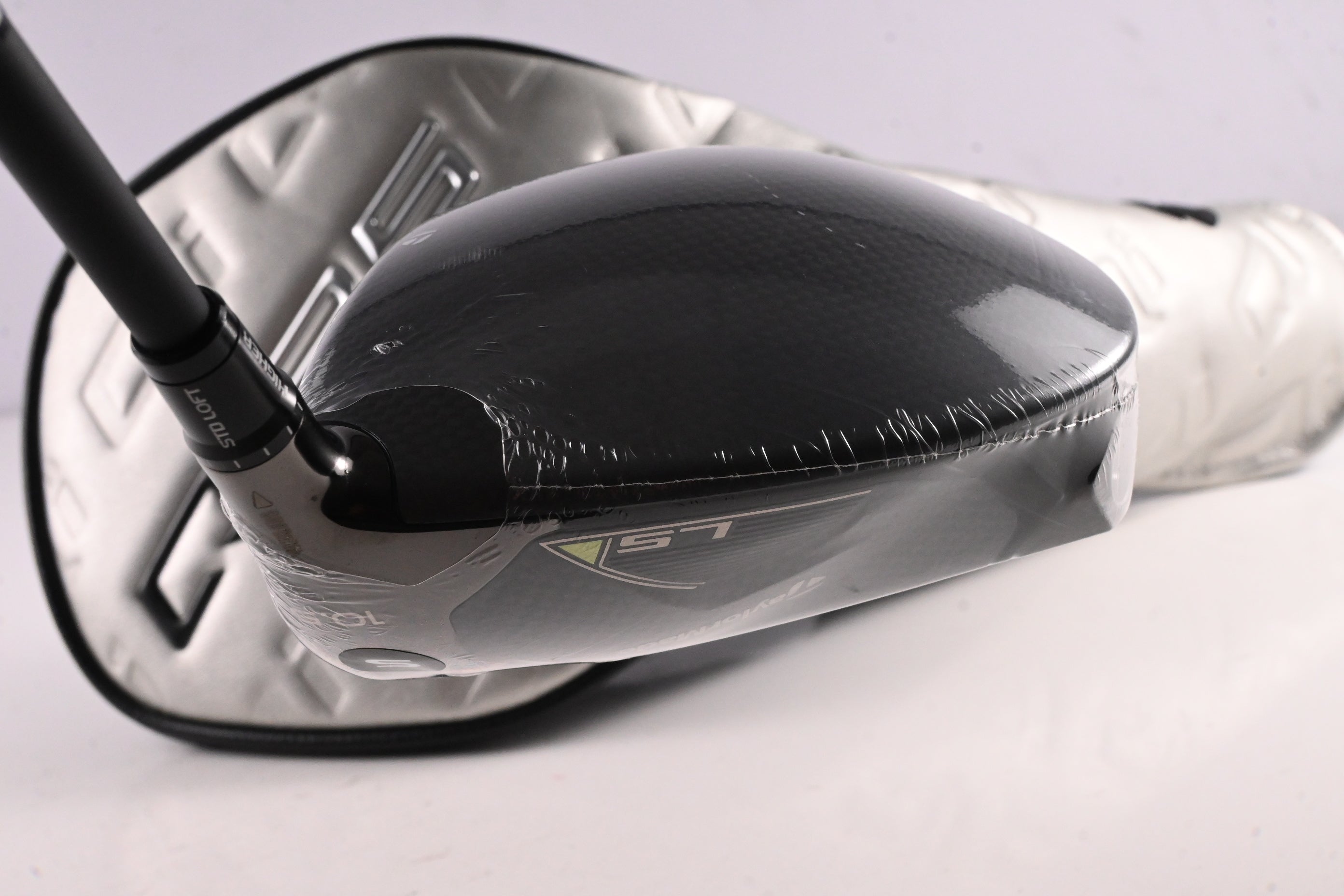 Taylormade Qi35 LS Driver / 10.5 Degree / Stiff Flex Kai'li Blue CB Dark Wave 60