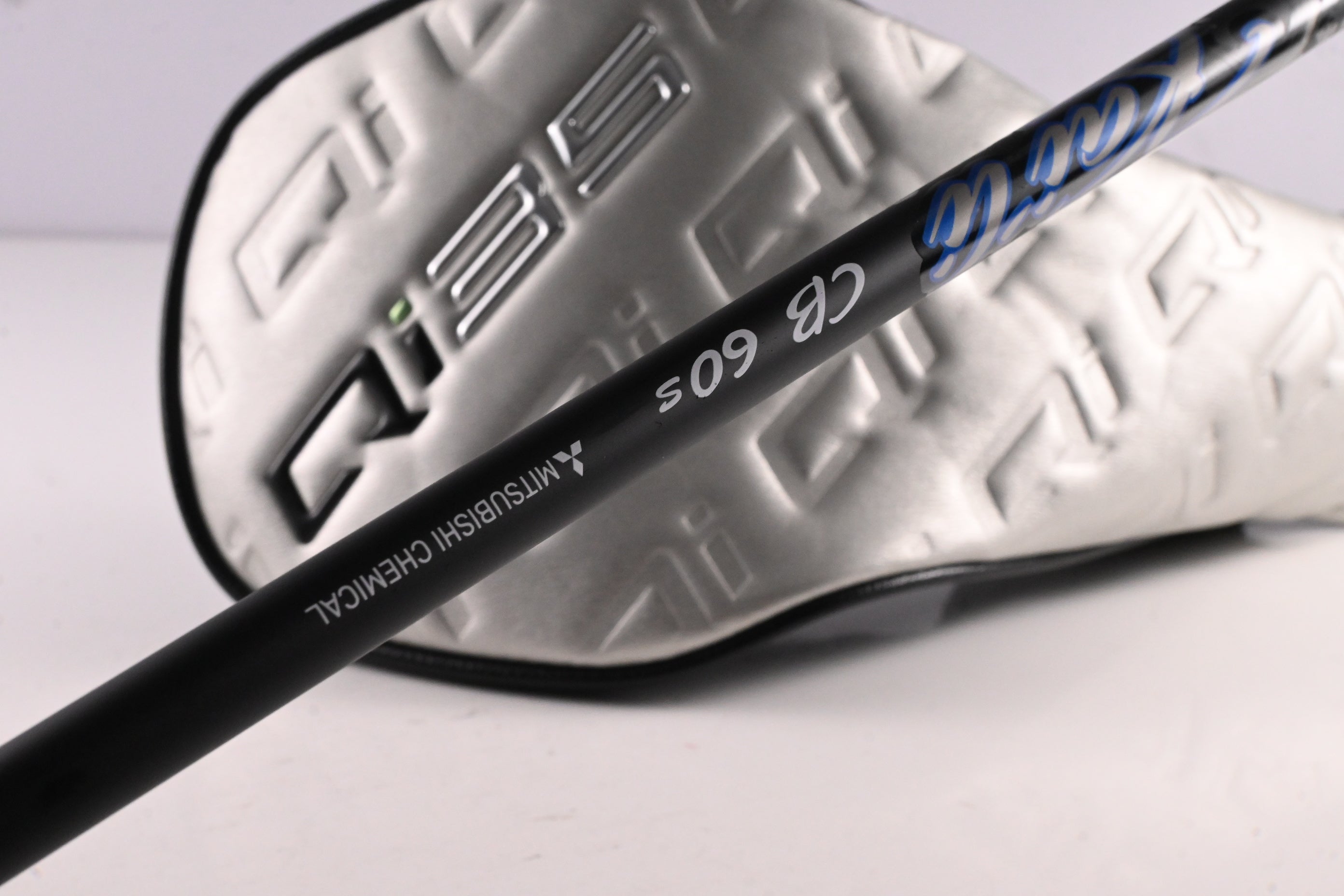 Taylormade Qi35 LS Driver / 10.5 Degree / Stiff Flex Kai'li Blue CB Dark Wave 60