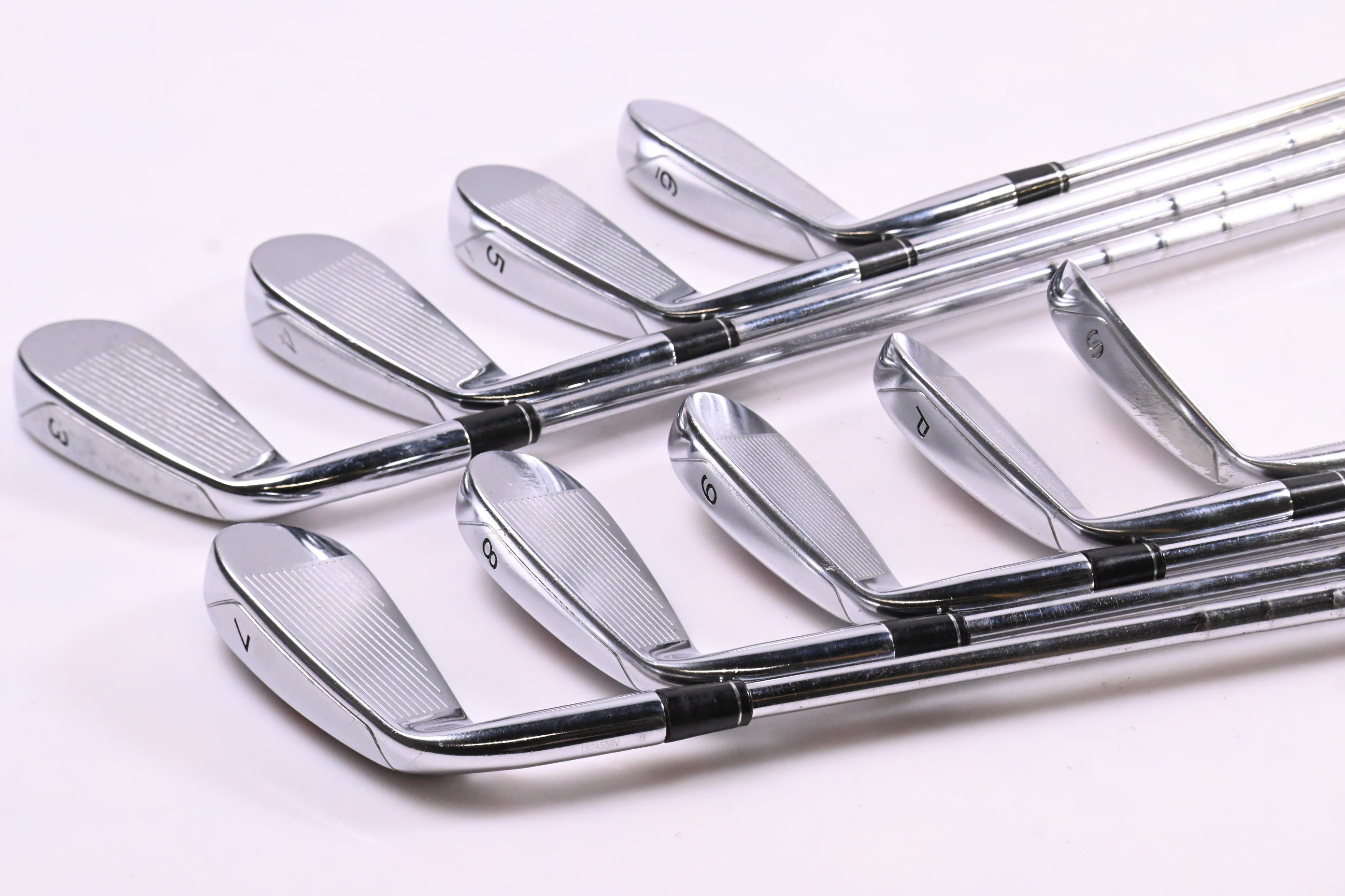 Taylormade R11 Irons / 3-PW+SW / Regular Flex KBS 90 Shafts