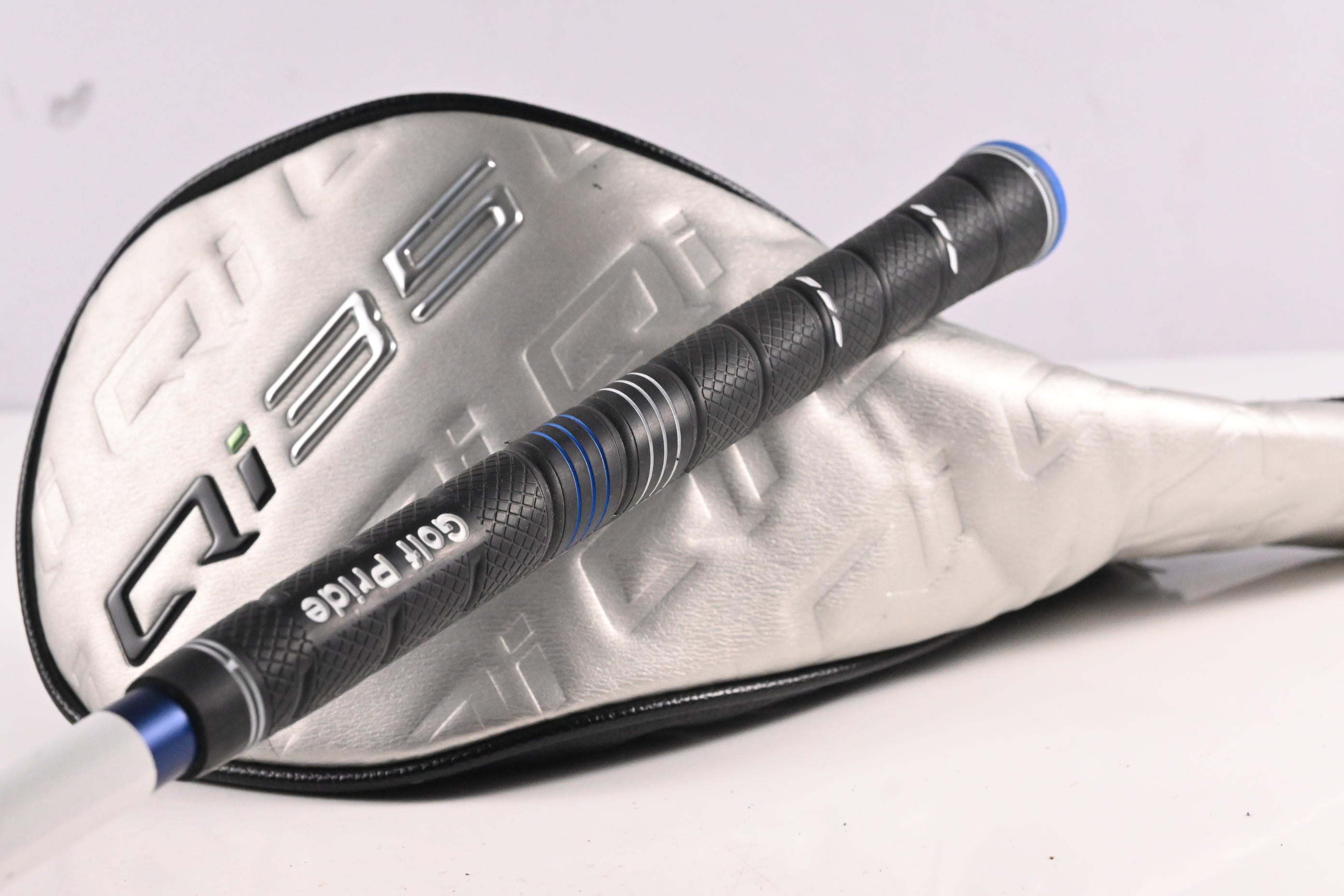 Taylormade Qi35 Driver / 10.5 Degree / Stiff Flex Fujikura Ventus Blue 5 Shaft