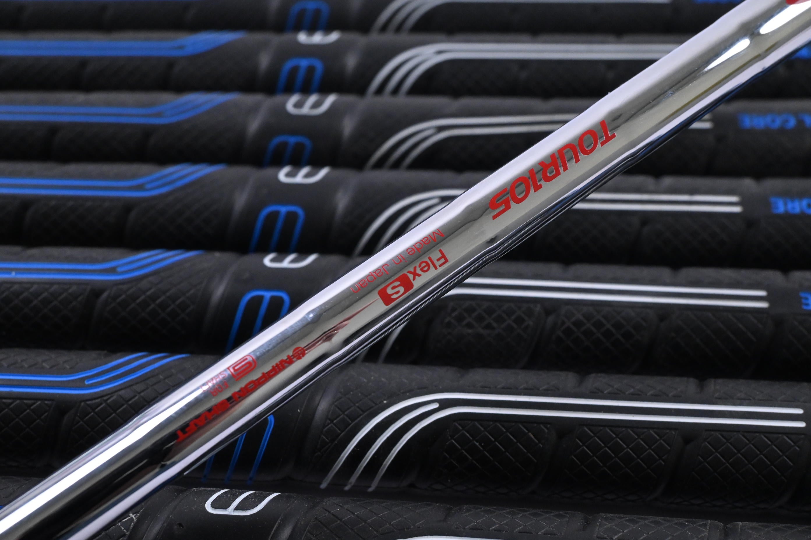 Wilson Staff Model XB Irons / 4-PW+GW / Stiff Flex N.S.PRO Modus 3 105 Shafts