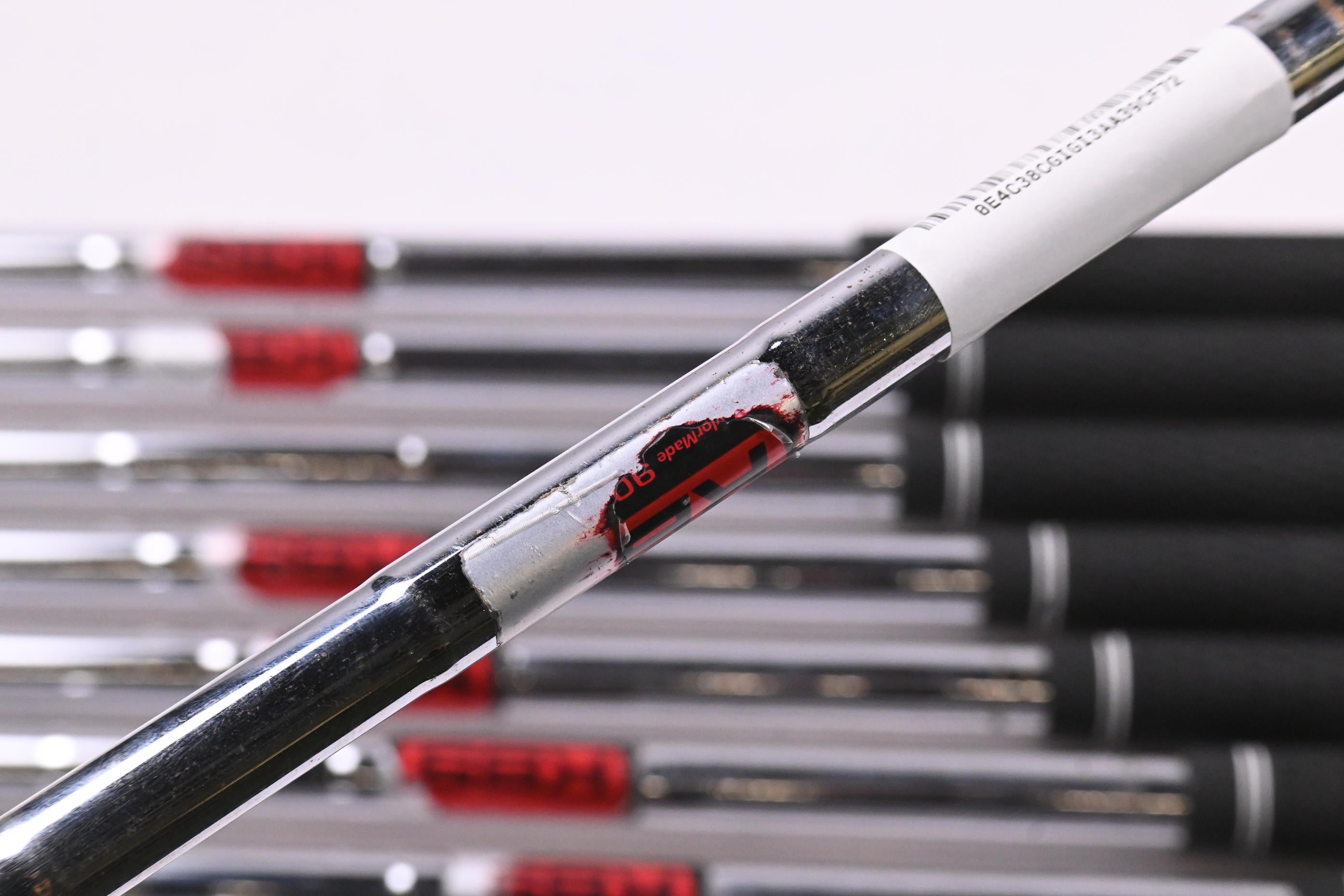 Taylormade R11 Irons / 3-PW+SW / Regular Flex KBS 90 Shafts