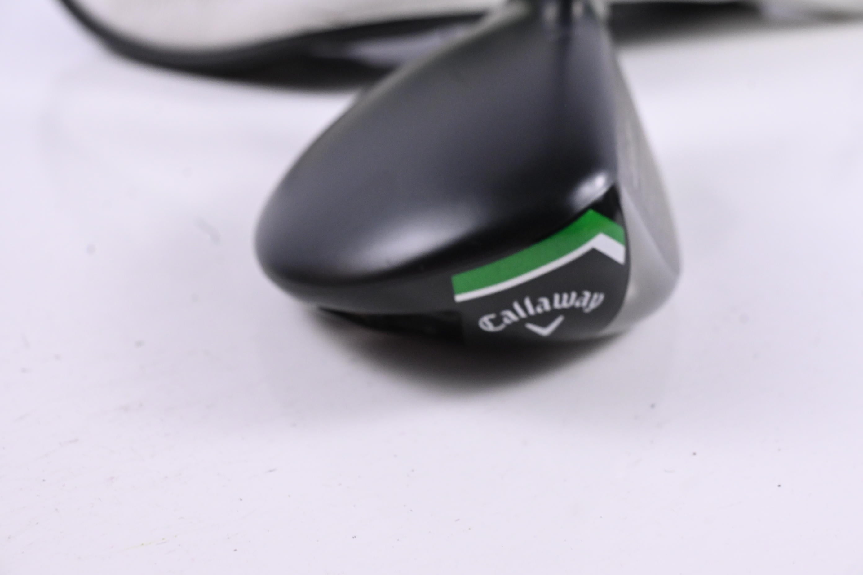 Callaway Elyte X #4 Hybrid / 21 Degree / Regular Flex Denali Charcoal 60 Shaft