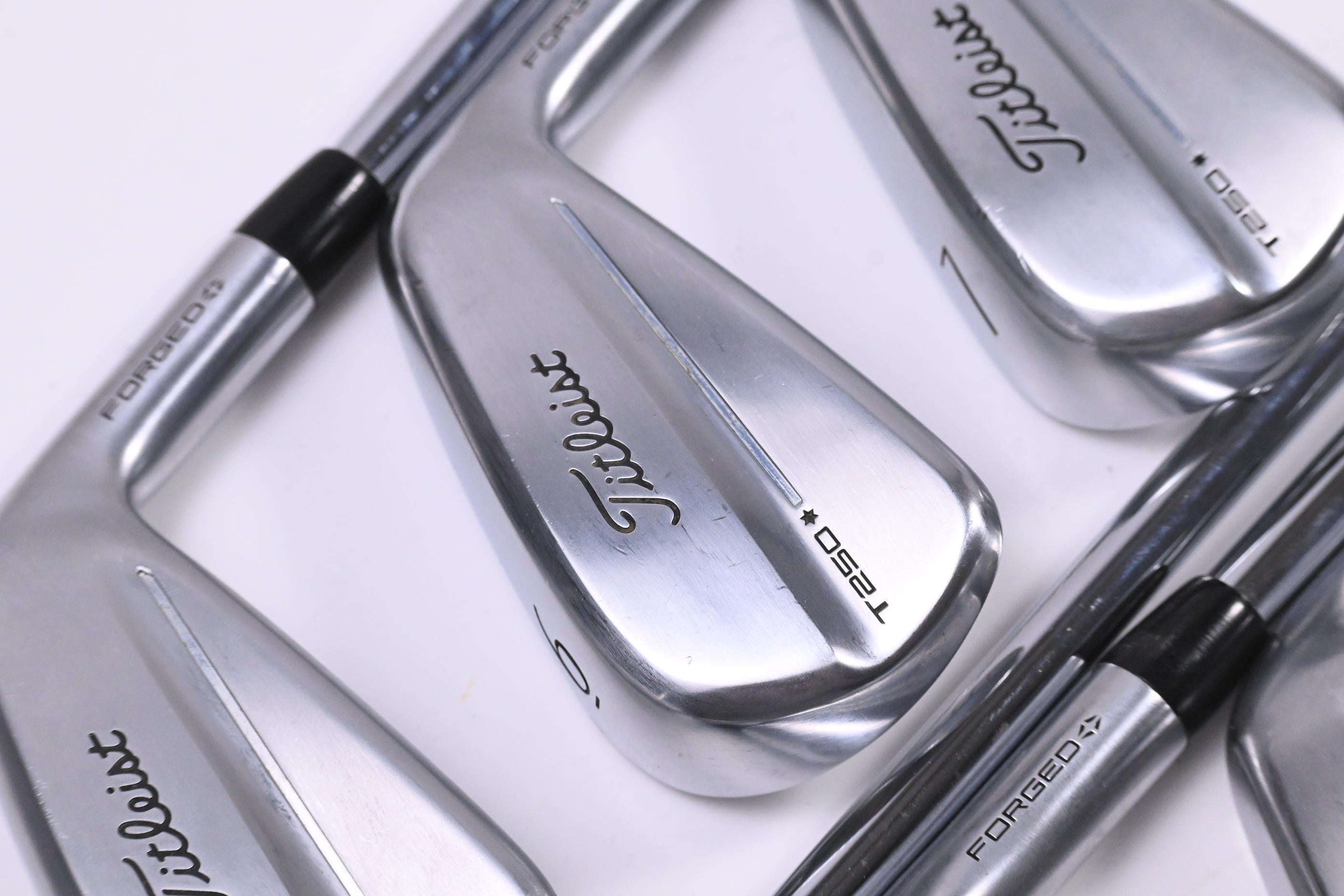 Titleist T250* 2025 Irons / 5-PW+52° / Regular Flex N.S.Pro 750GH Neo Shafts