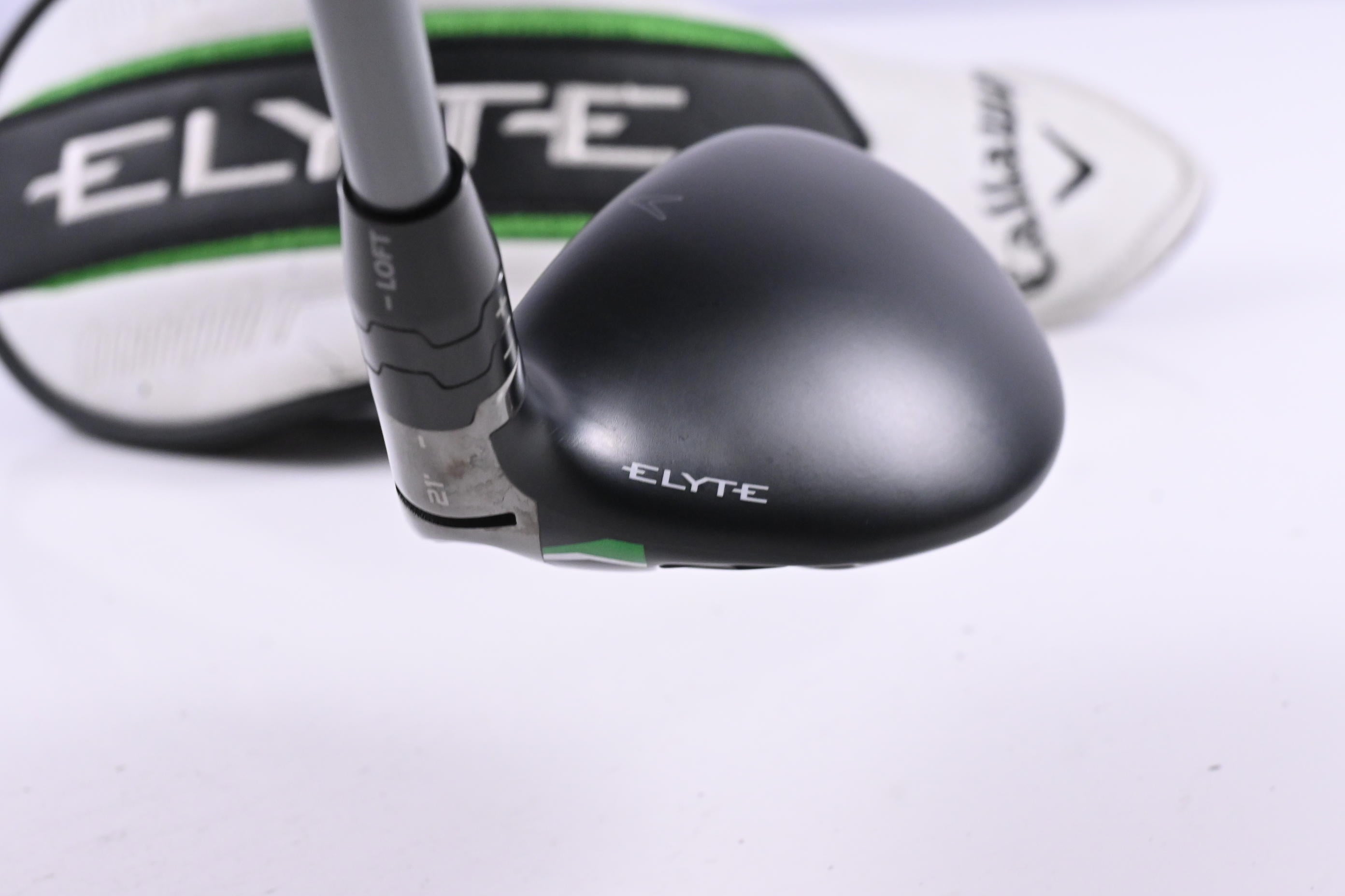 Callaway Elyte X #4 Hybrid / 21 Degree / Regular Flex Denali Charcoal 60 Shaft