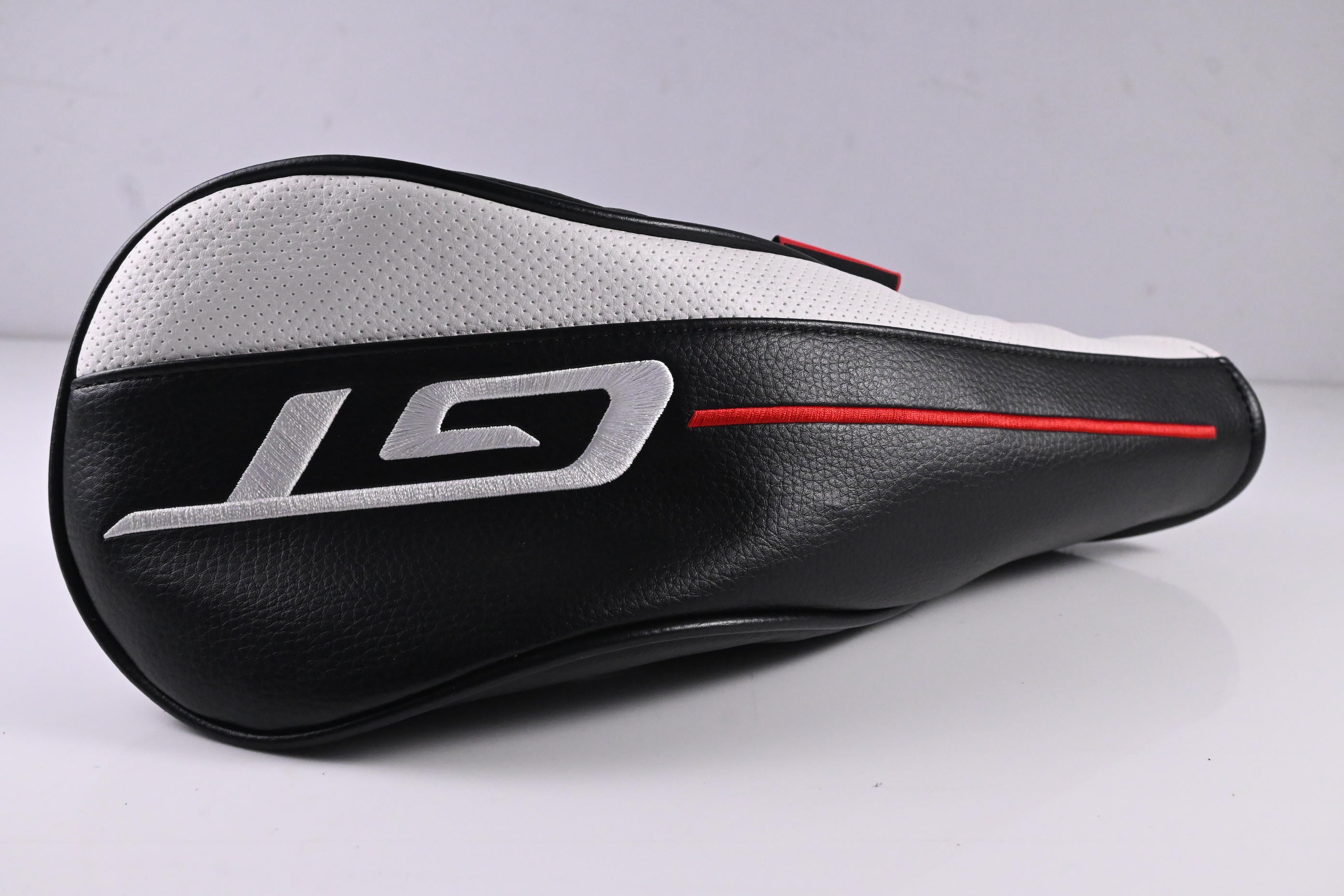 Left Hand Titleist GT2 Driver / 11 Degree / Stiff Flex HZRDUS Gen4 Black 60