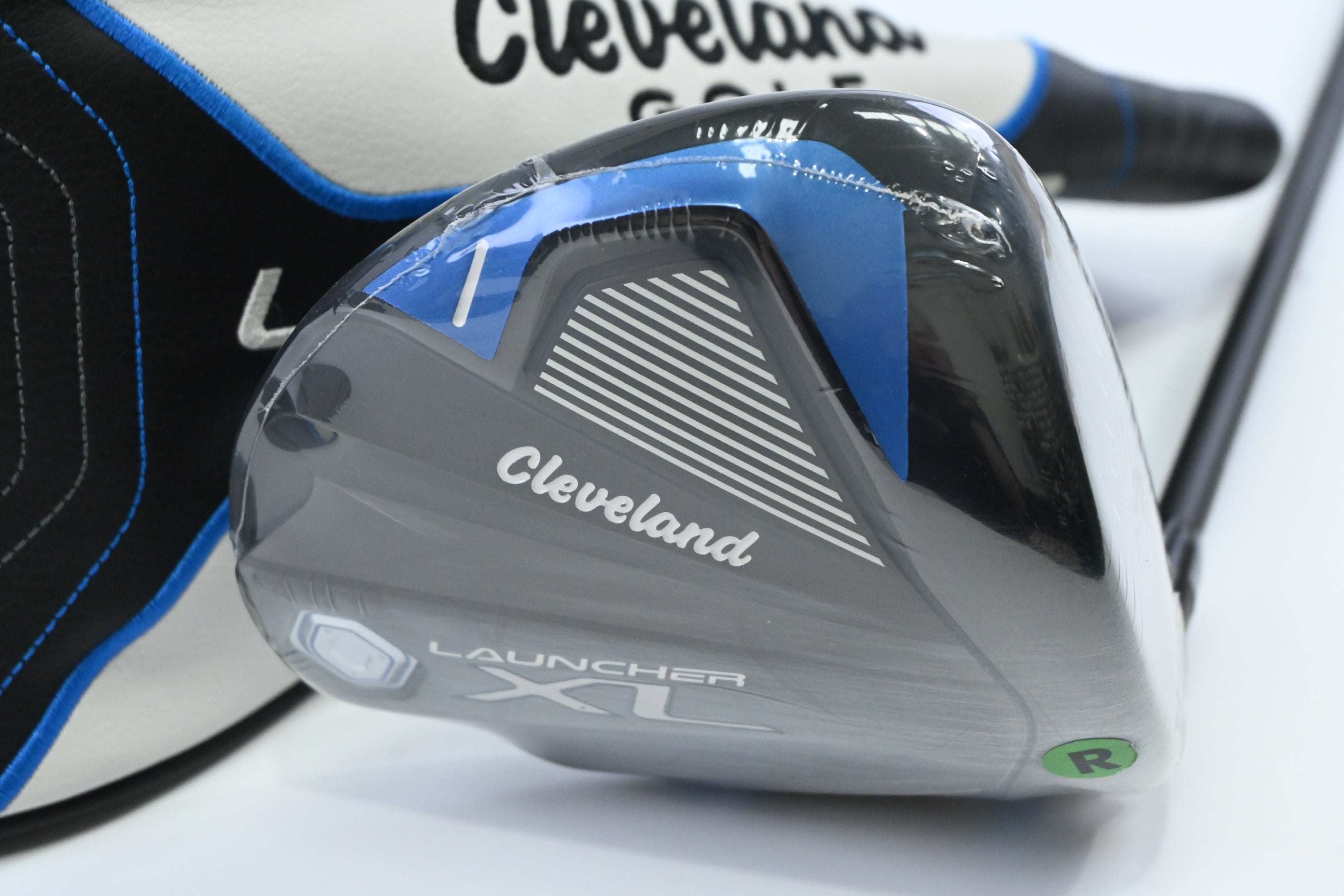 Cleveland Launcher XL Driver / 10.5 Degree / Regular Flex Cypher 50 Shaft