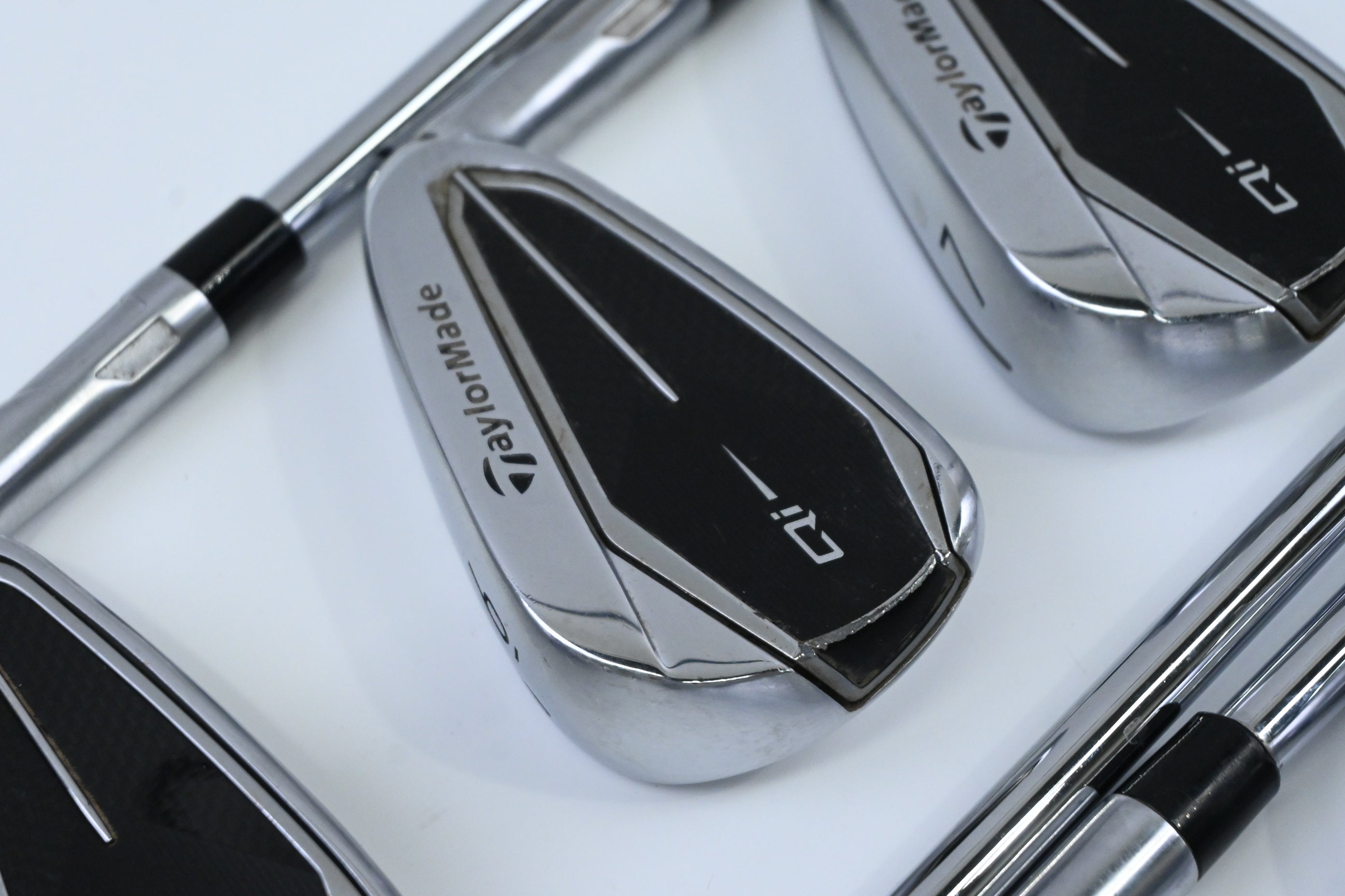 Taylormade Qi Irons / 5-PW+AW / Regular Flex NS Pro 850 G Neo Shafts