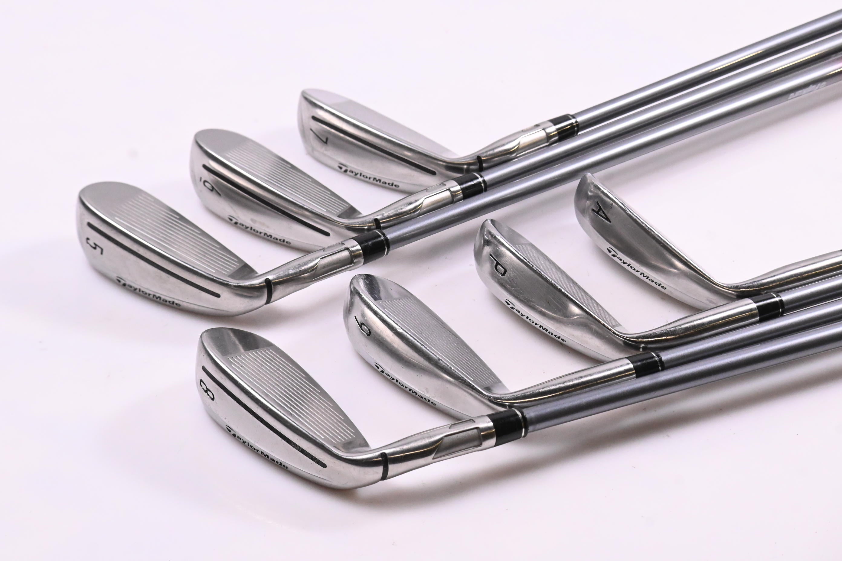 Taylormade Stealth HD Irons / 5-PW+GW / Regular Flex Speeder NX 50 Shafts