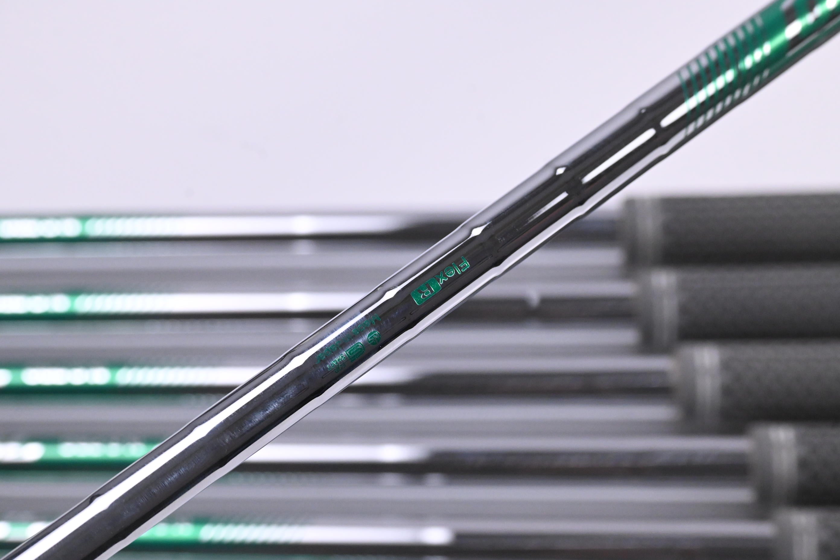 Titleist T250* 2025 Irons / 5-PW+52° / Regular Flex N.S.Pro 750GH Neo Shafts
