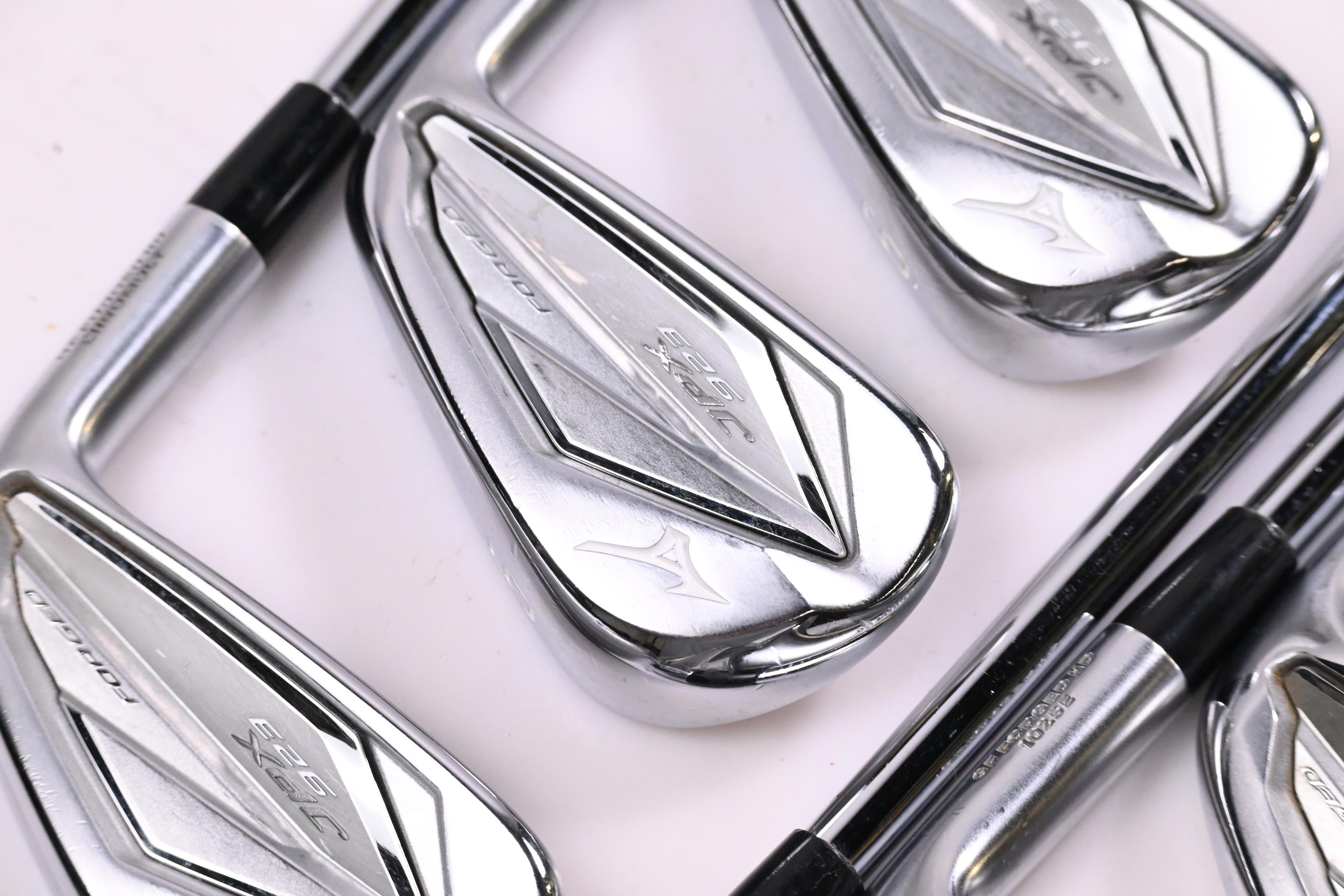 Mizuno JPX 923 Forged Irons / 4-PW / X-Flex Project X Shafts