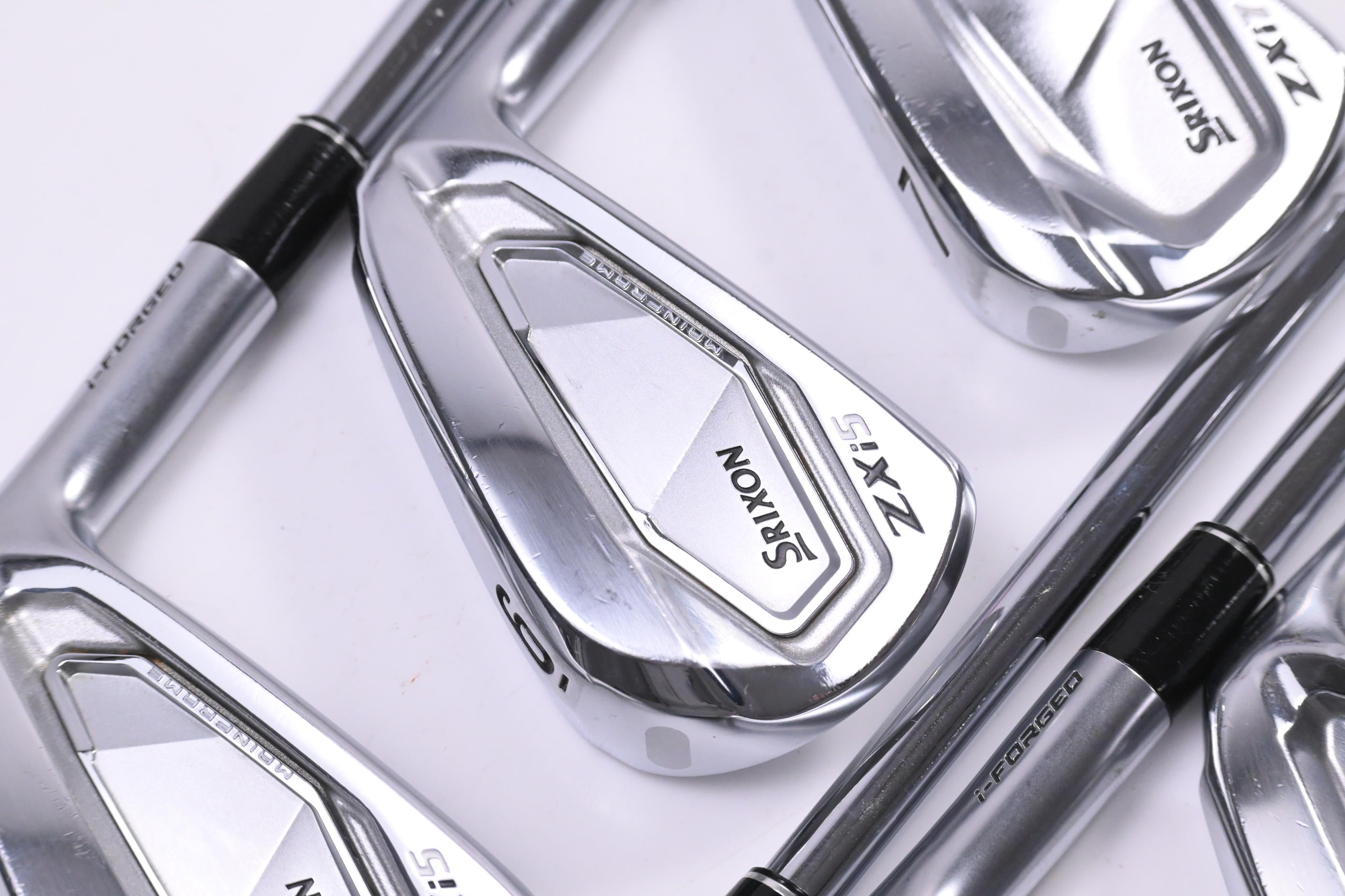 Srixon ZXI5/ZXi7 Irons / 5-PW+GW / Regular Flex N.S.Pro Modus³ Tour 130