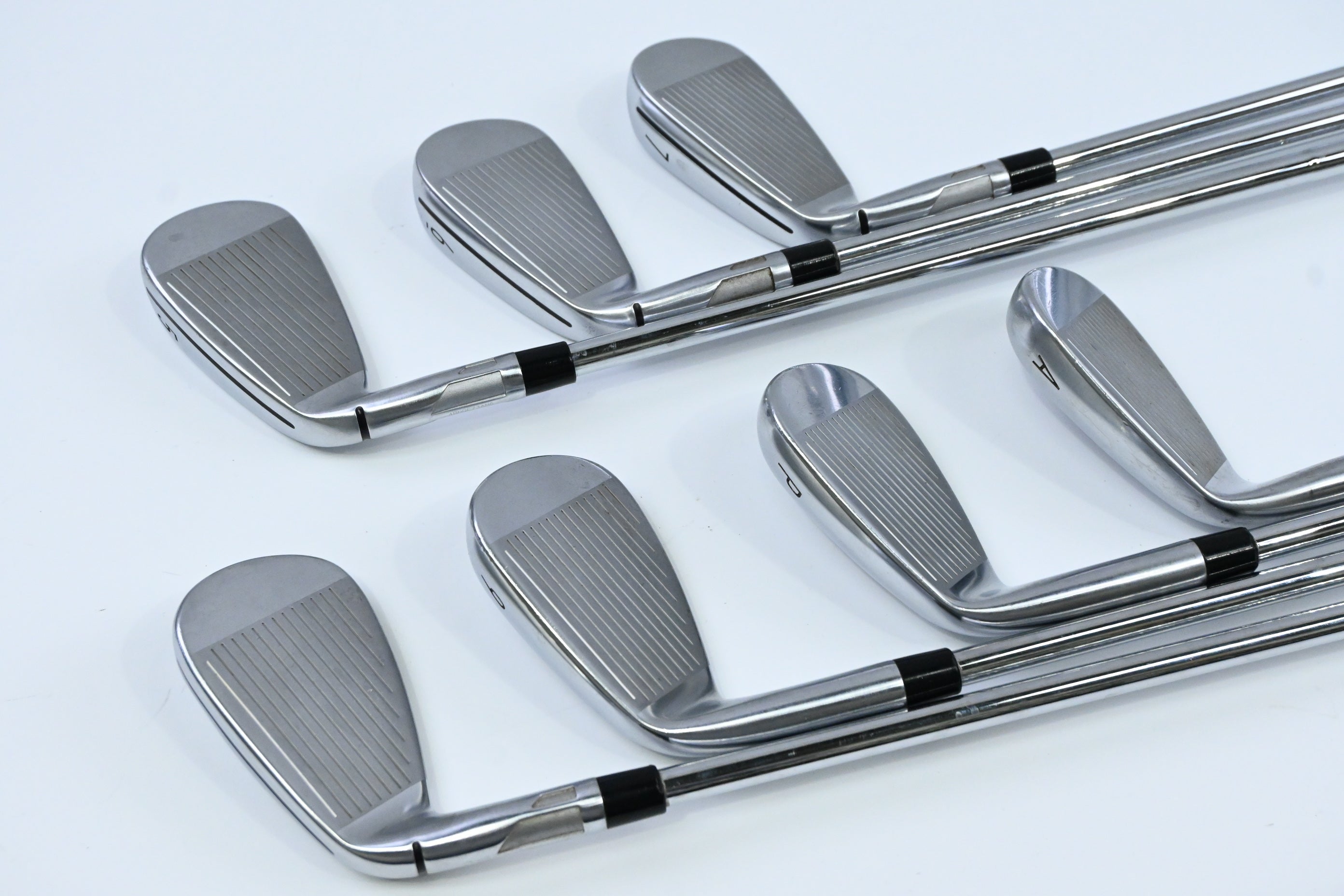 Taylormade Qi Irons / 5-PW+AW / Regular Flex NS Pro 850 G Neo Shafts